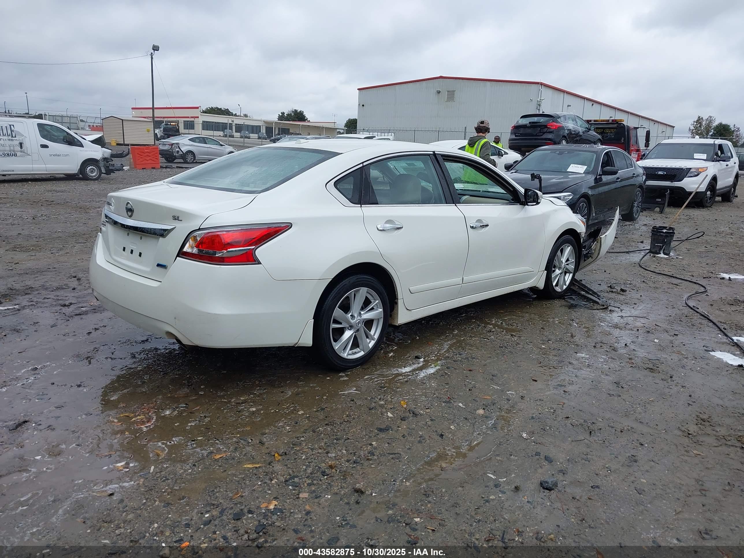 NISSAN ALTIMA image 4