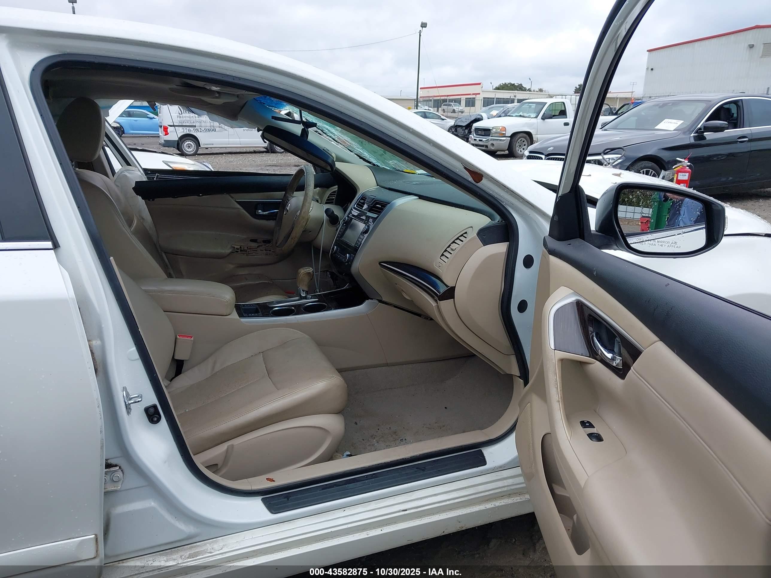 NISSAN ALTIMA image 5