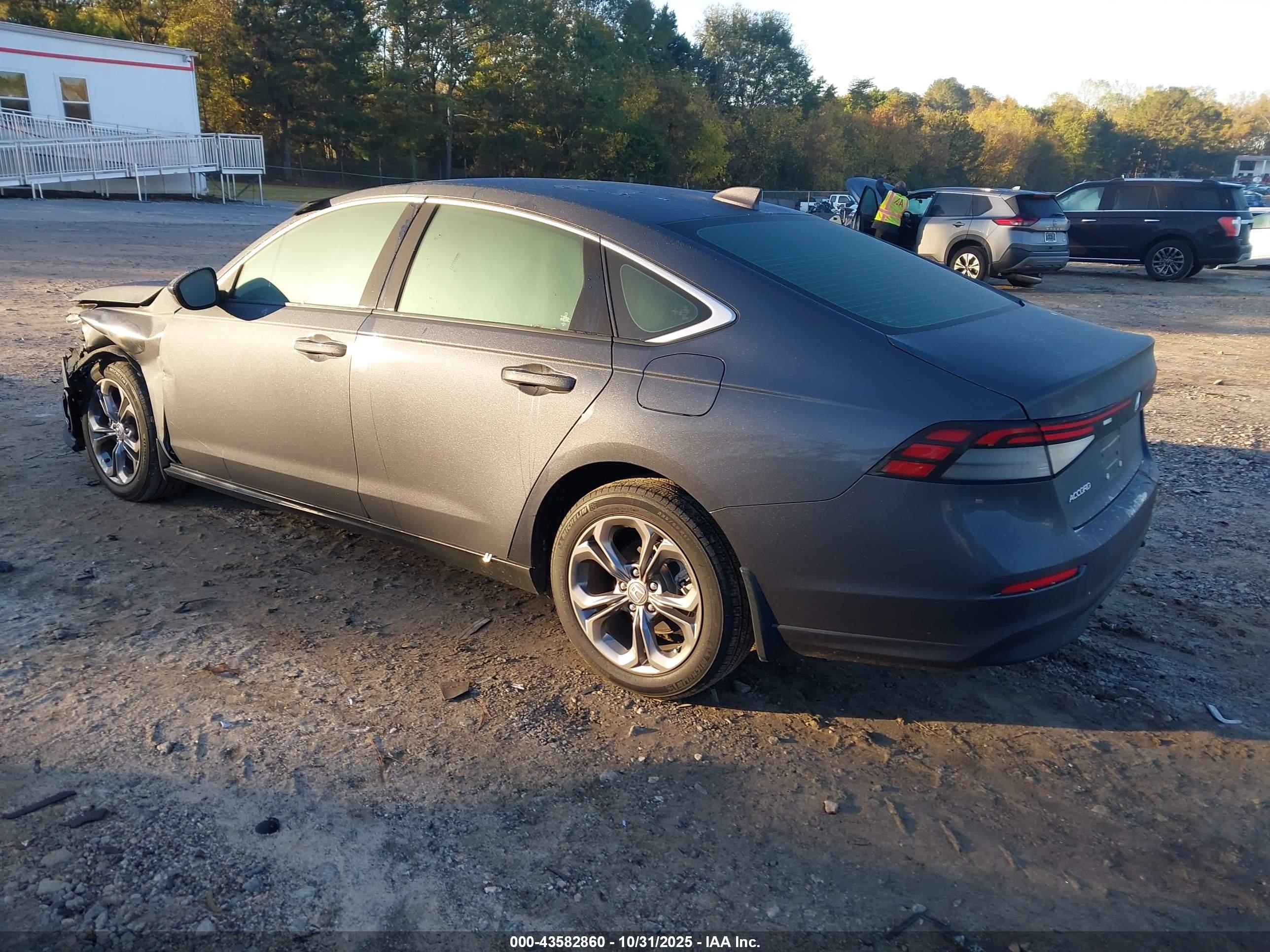 HONDA ACCORD image 3