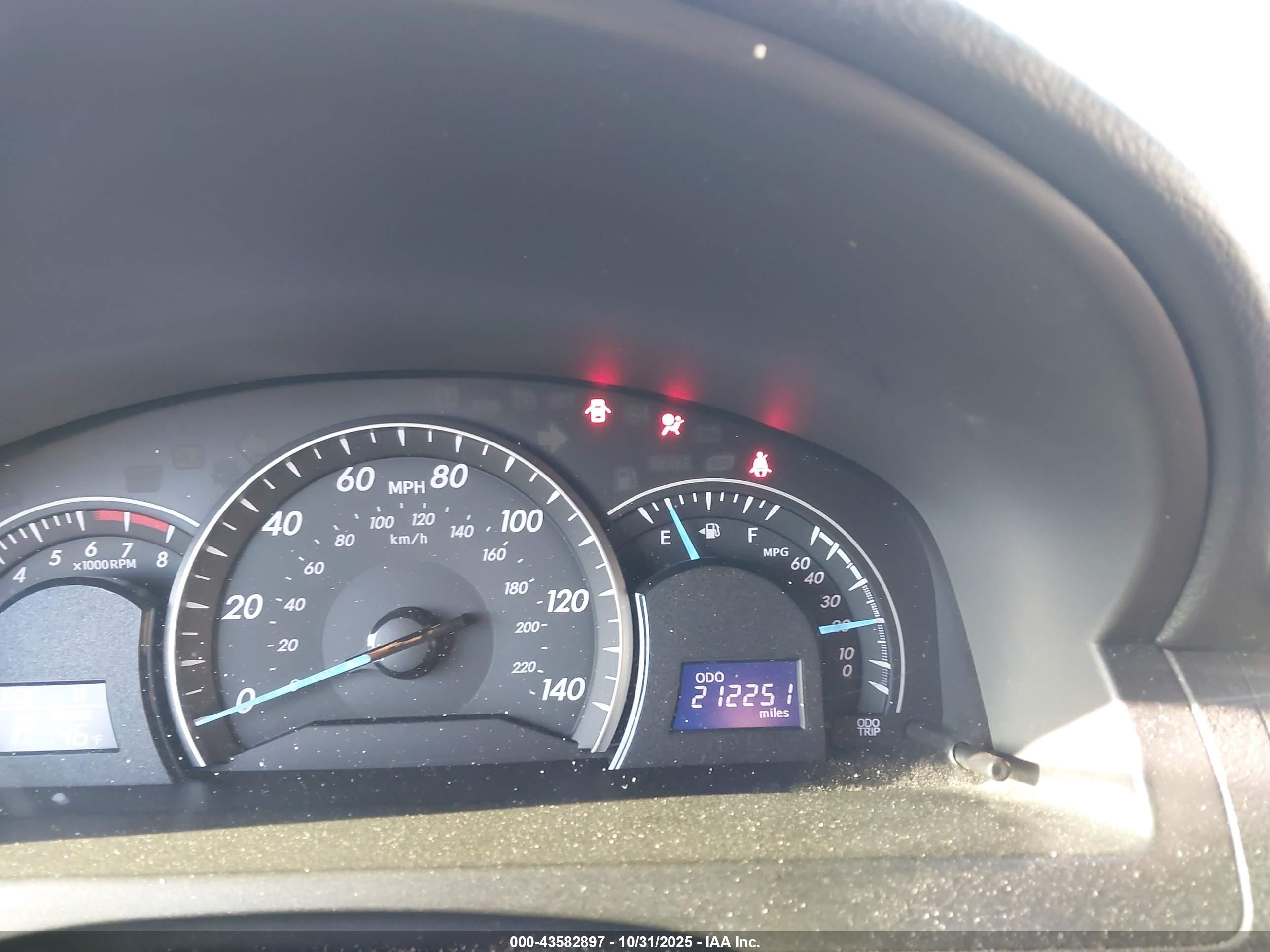 TOYOTA CAMRY image 7