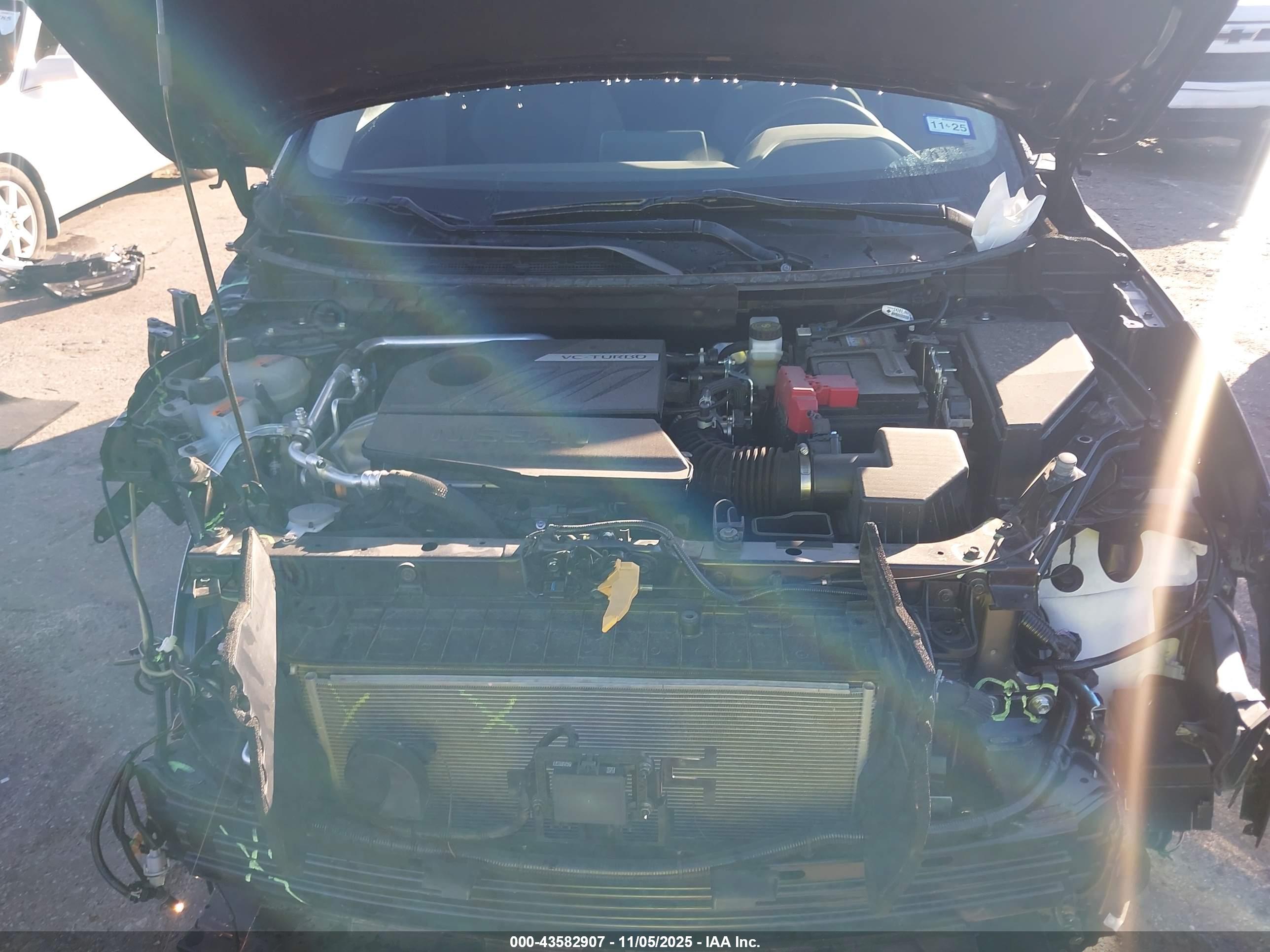 NISSAN ROGUE image 10