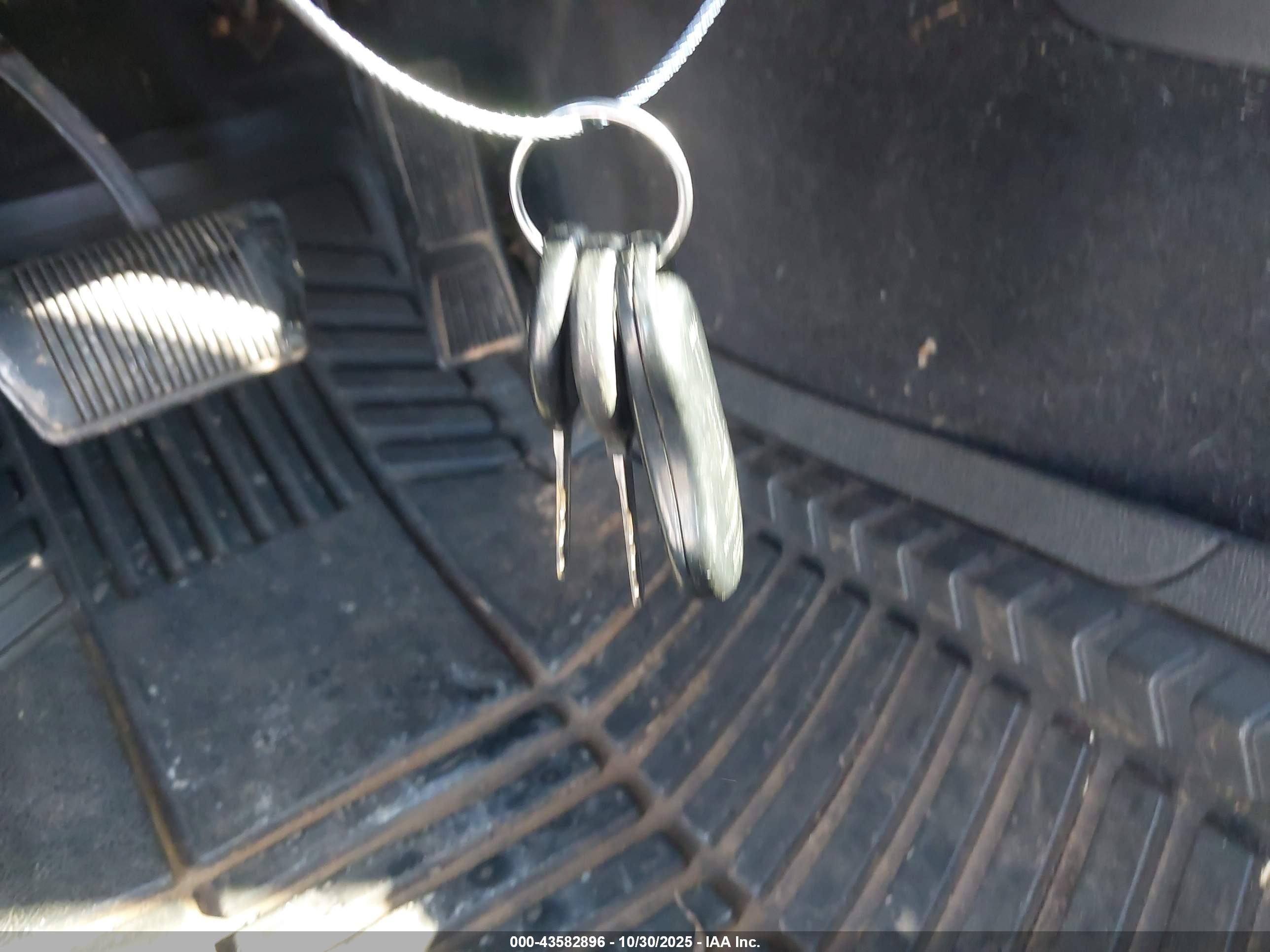 JEEP LIBERTY image 11