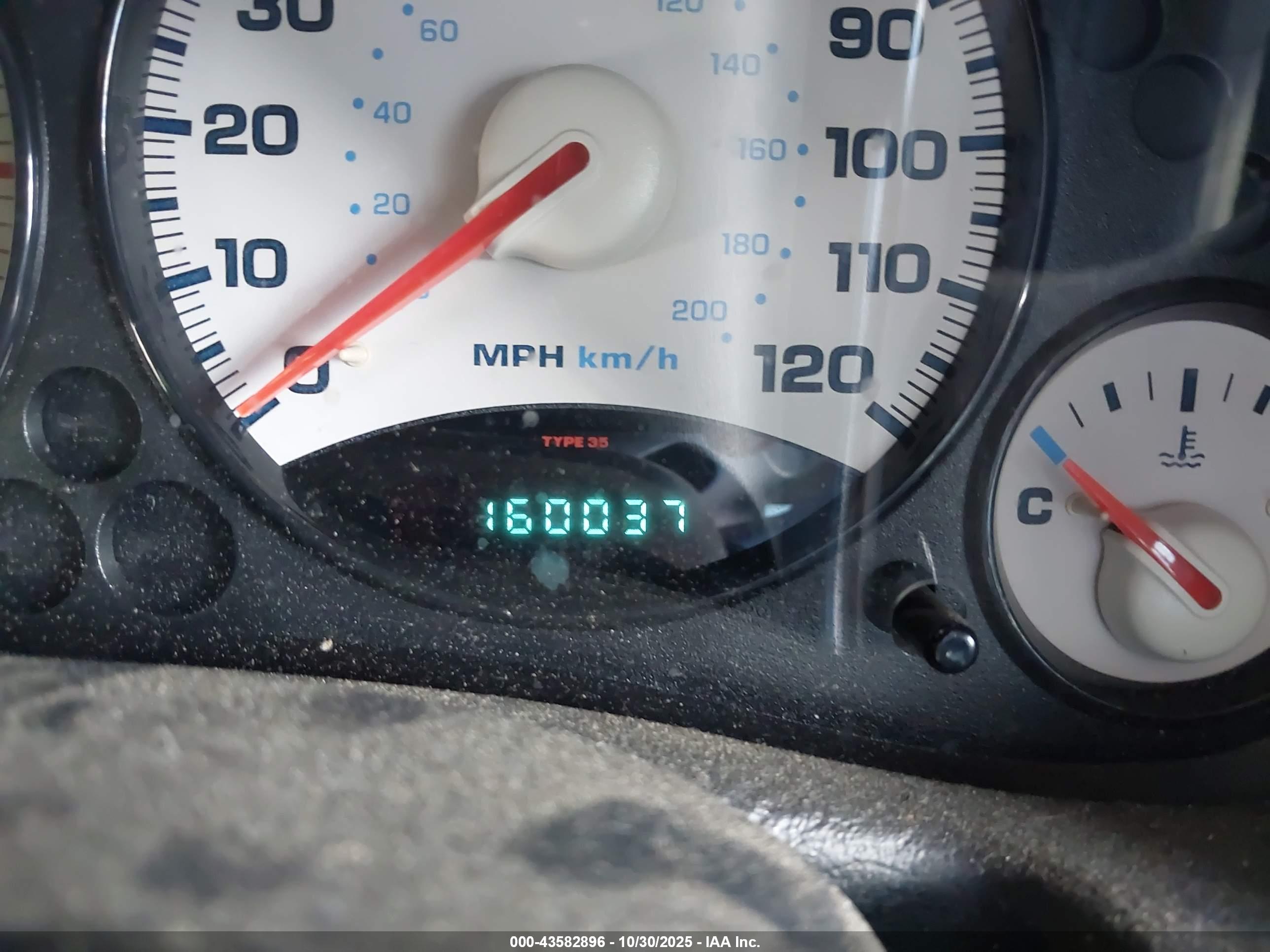 JEEP LIBERTY image 7