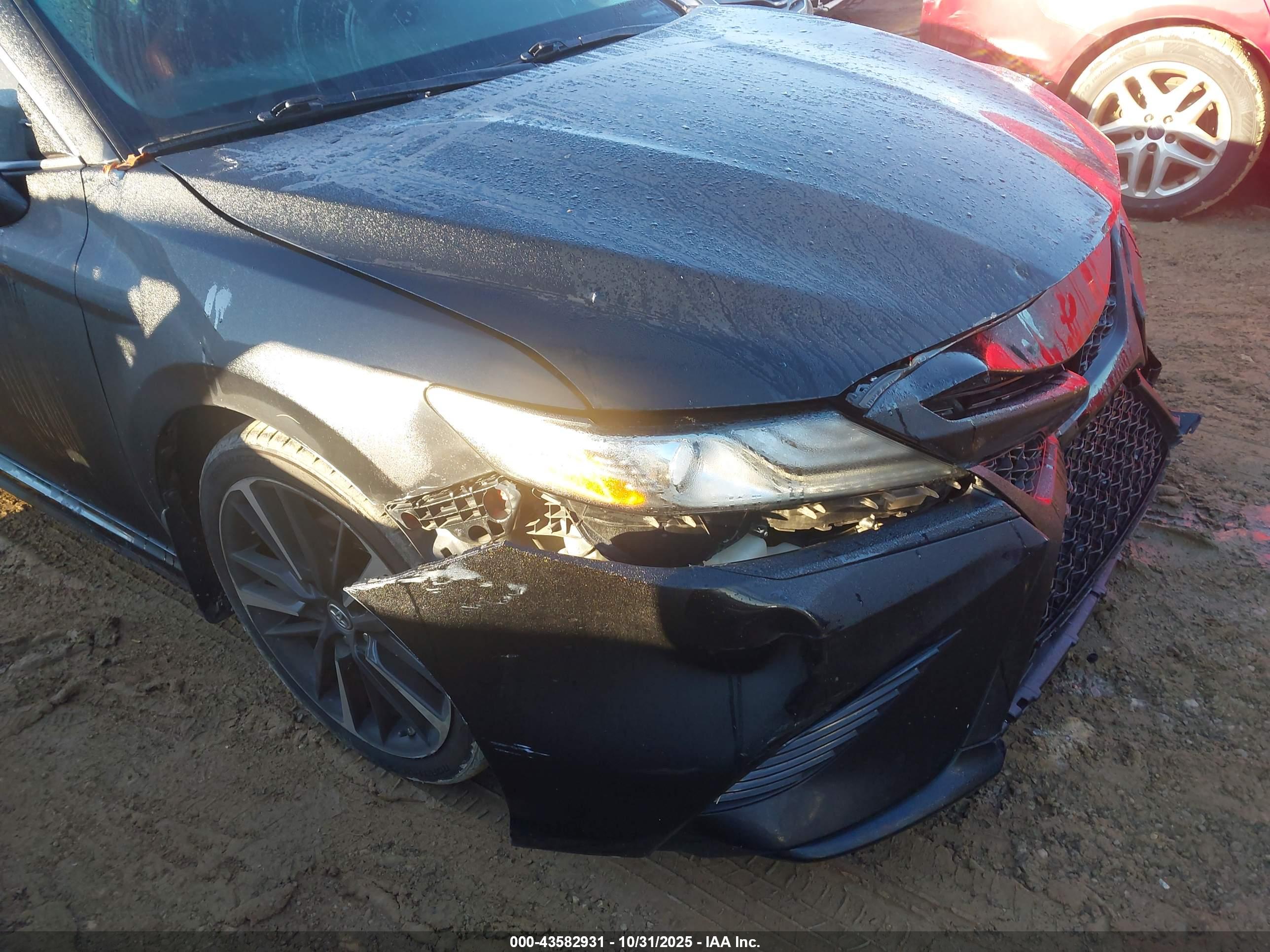 TOYOTA CAMRY image 6