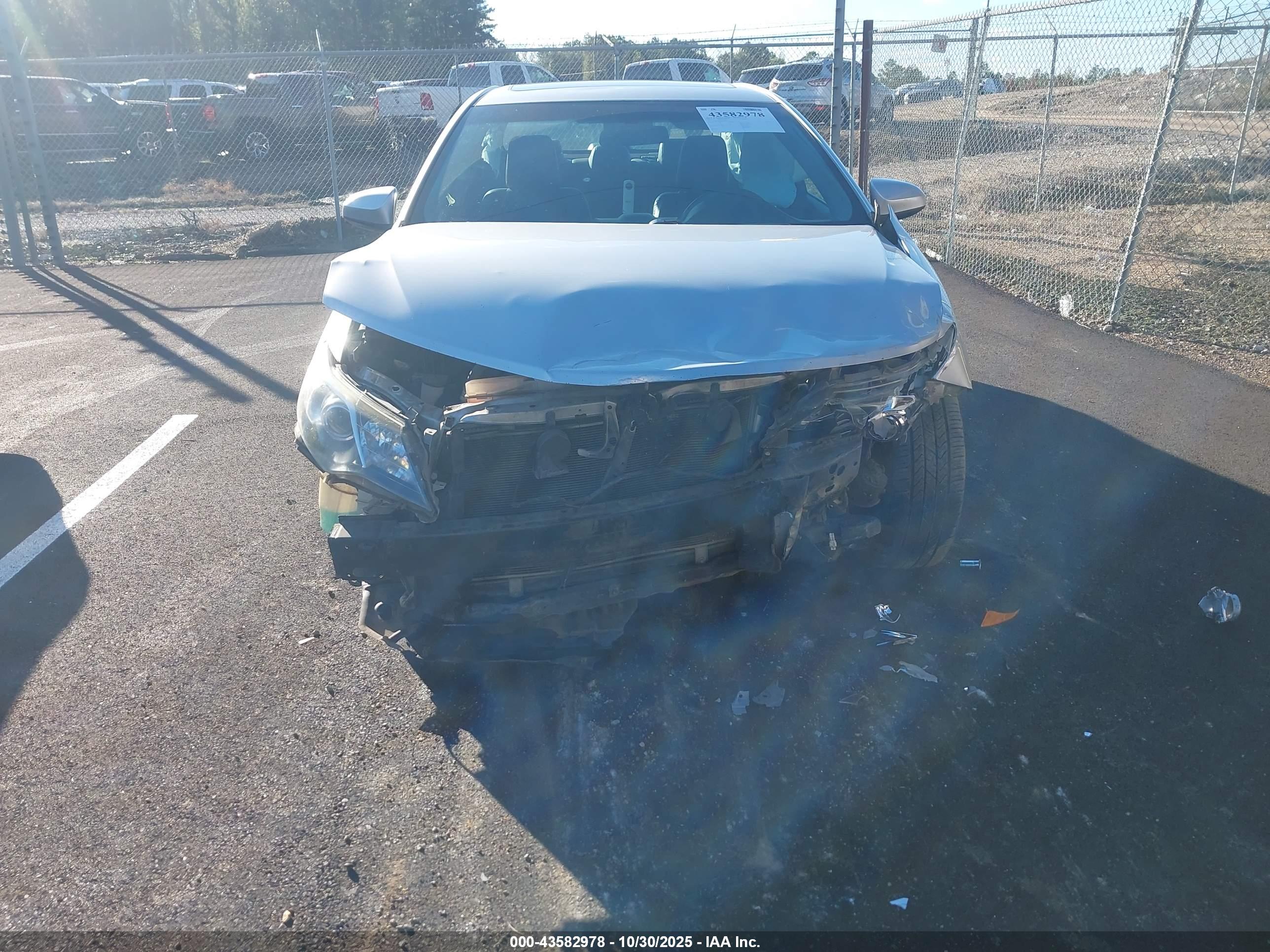 TOYOTA CAMRY image 6