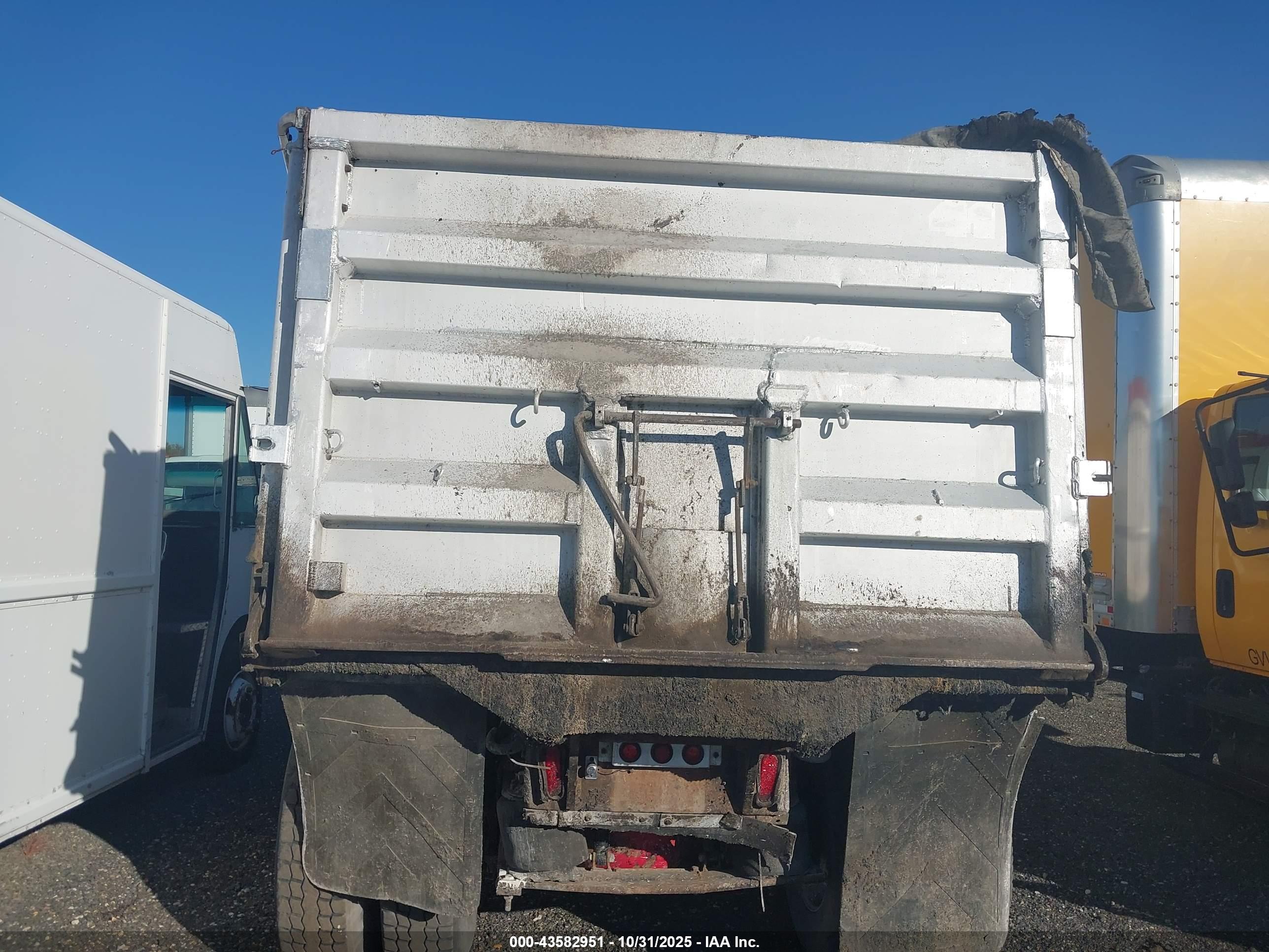 WESTERN STAR/AUTO image 8
