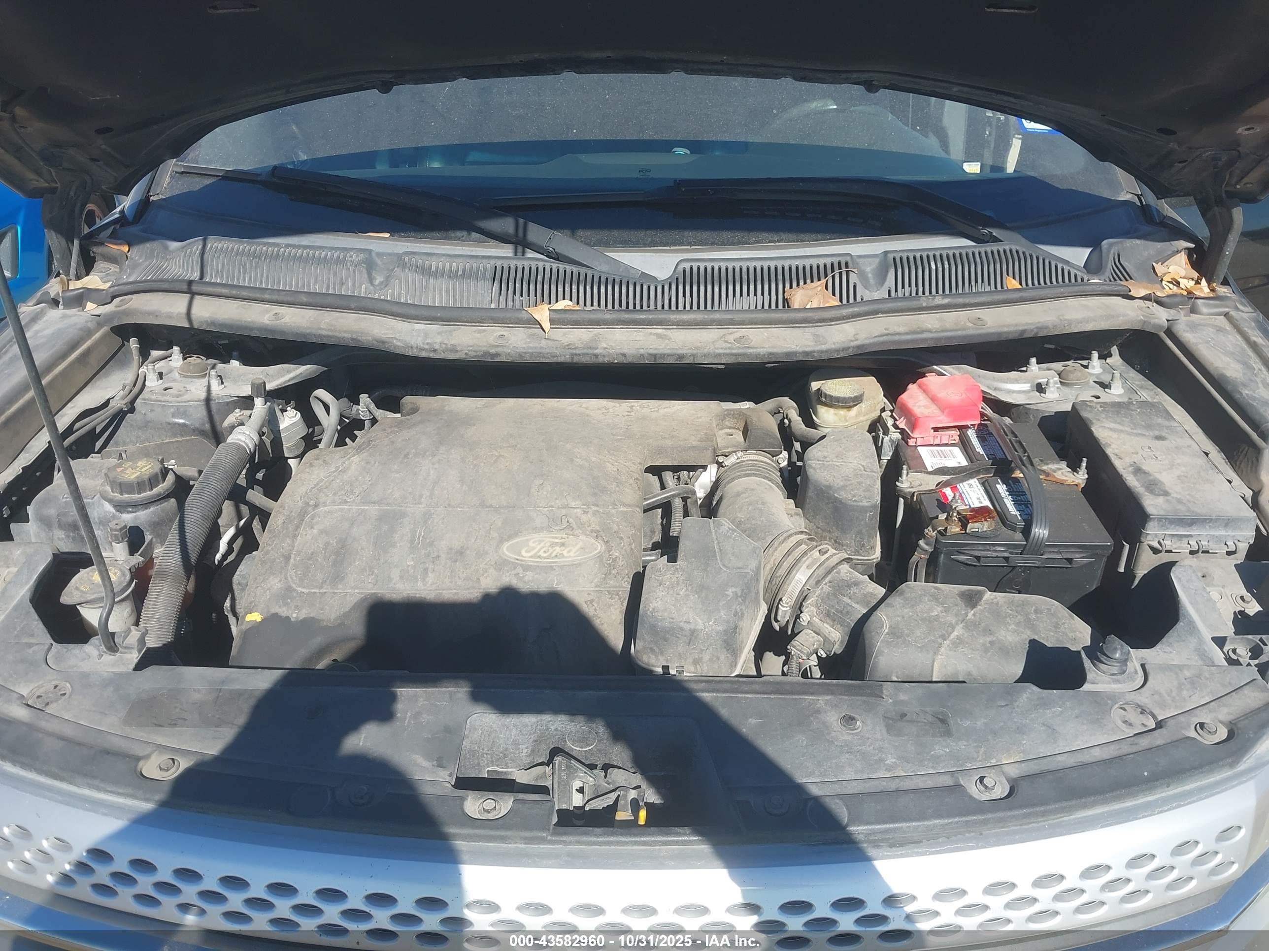 FORD EXPLORER image 10