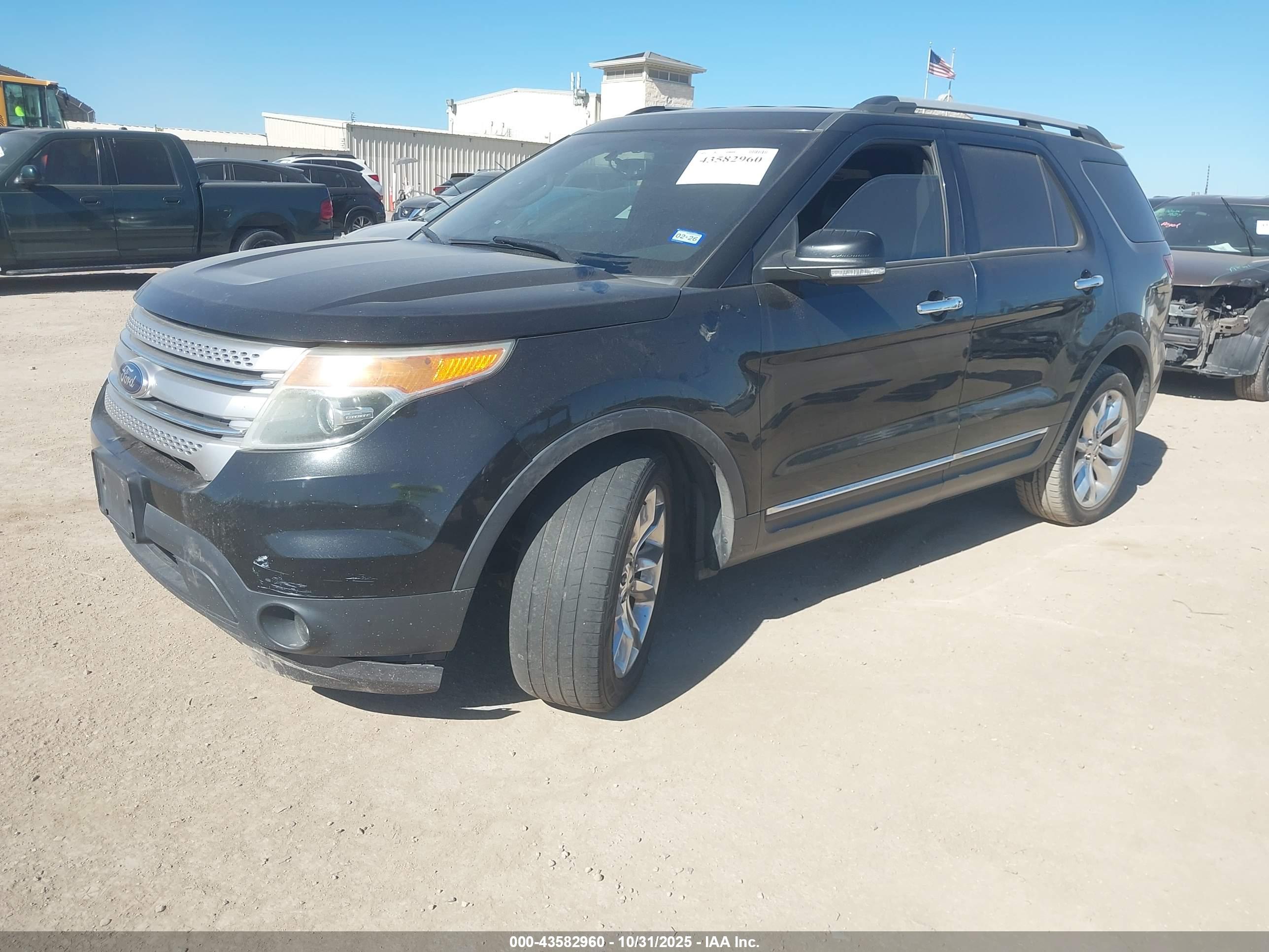 FORD EXPLORER image 2