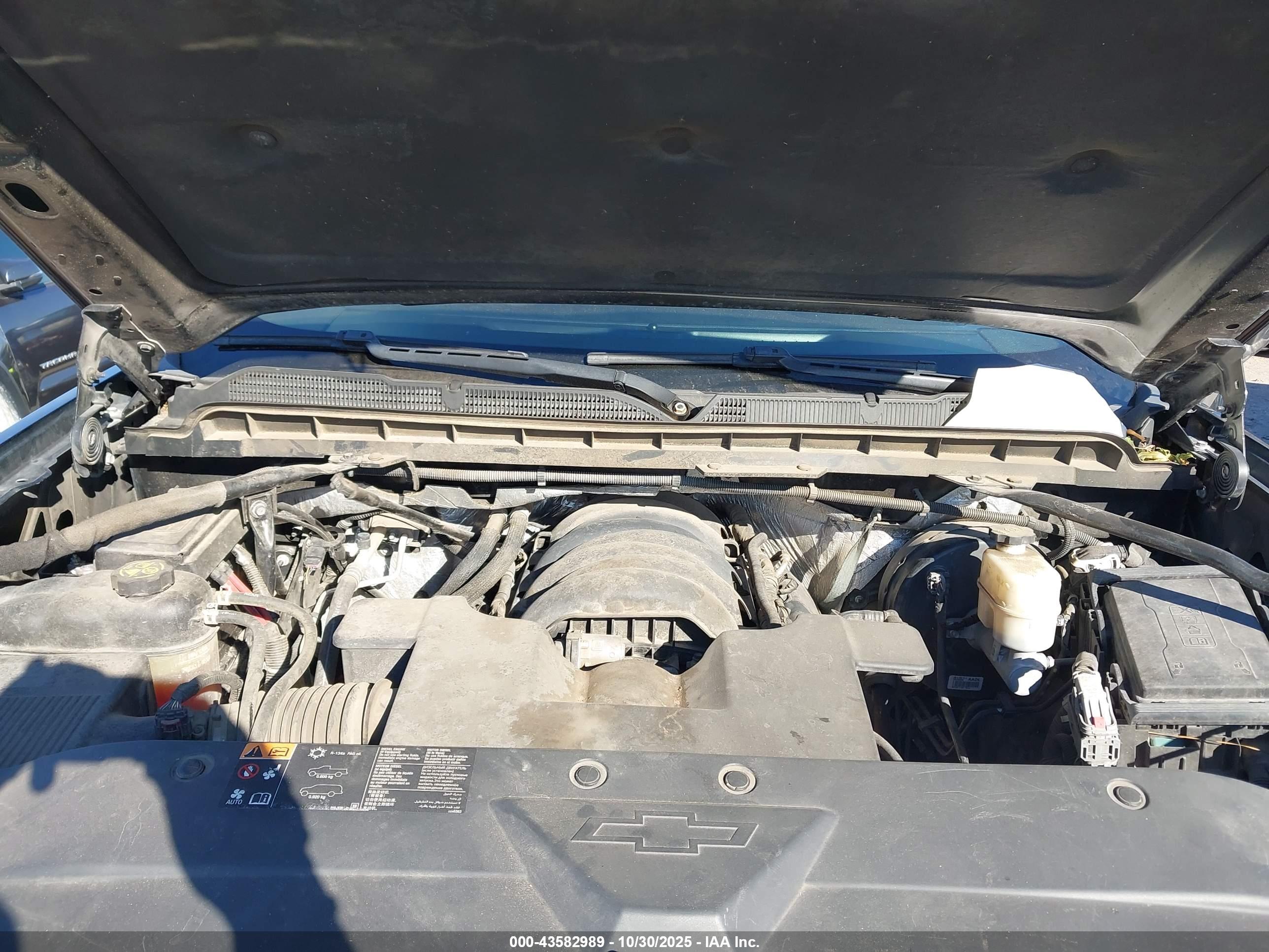 CHEVROLET SILVERADO image 10