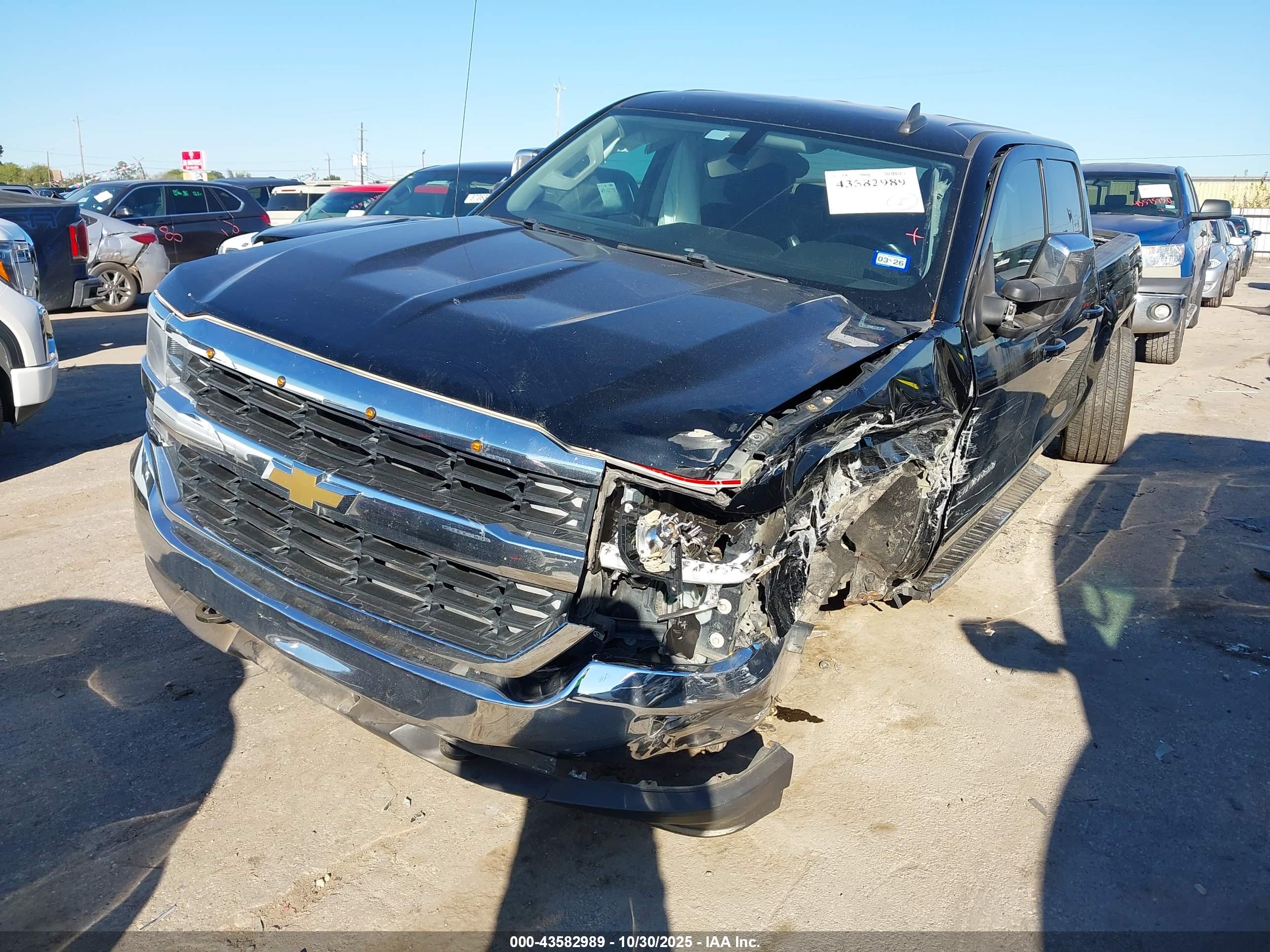 CHEVROLET SILVERADO image 2
