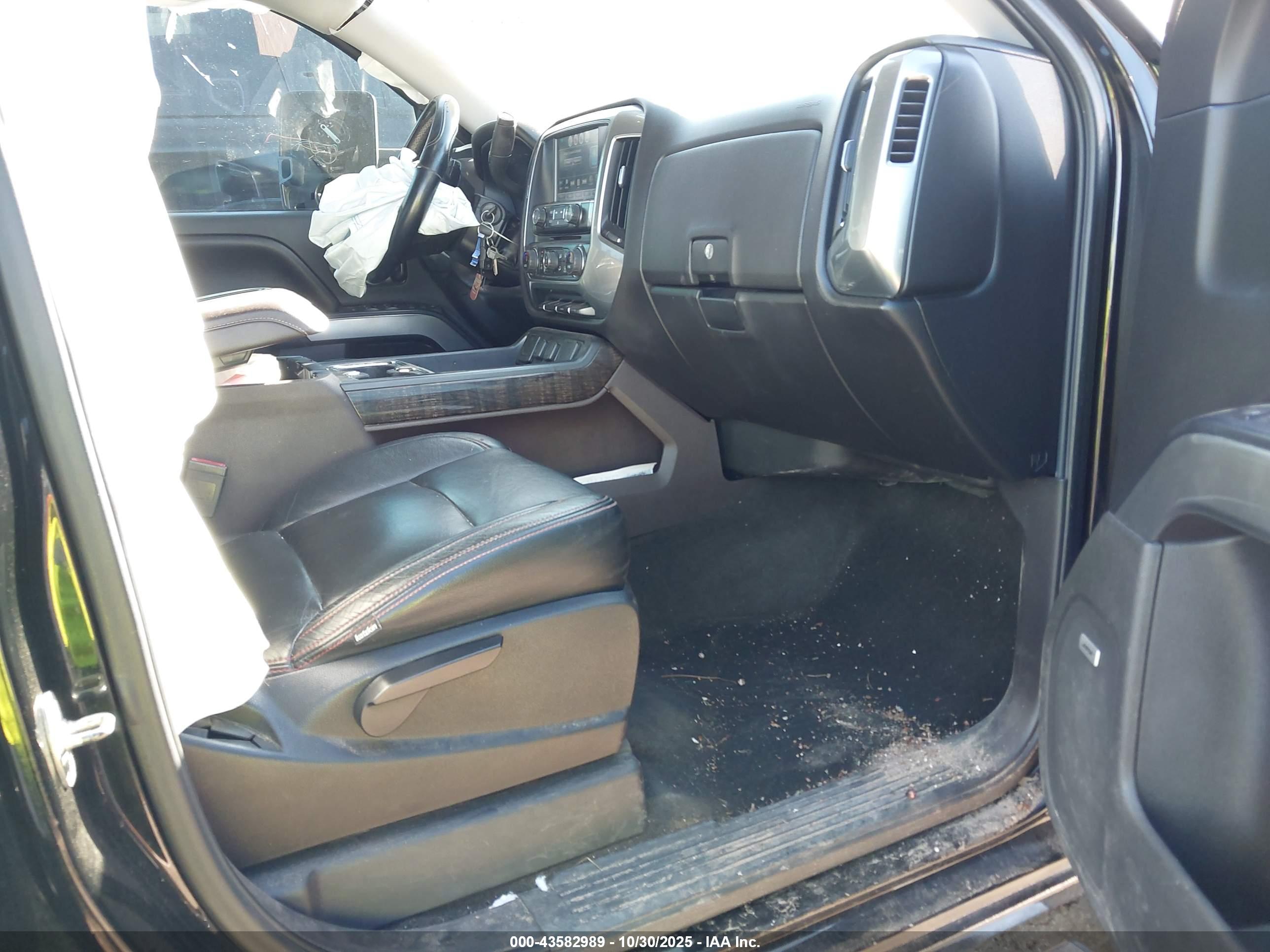 CHEVROLET SILVERADO image 5