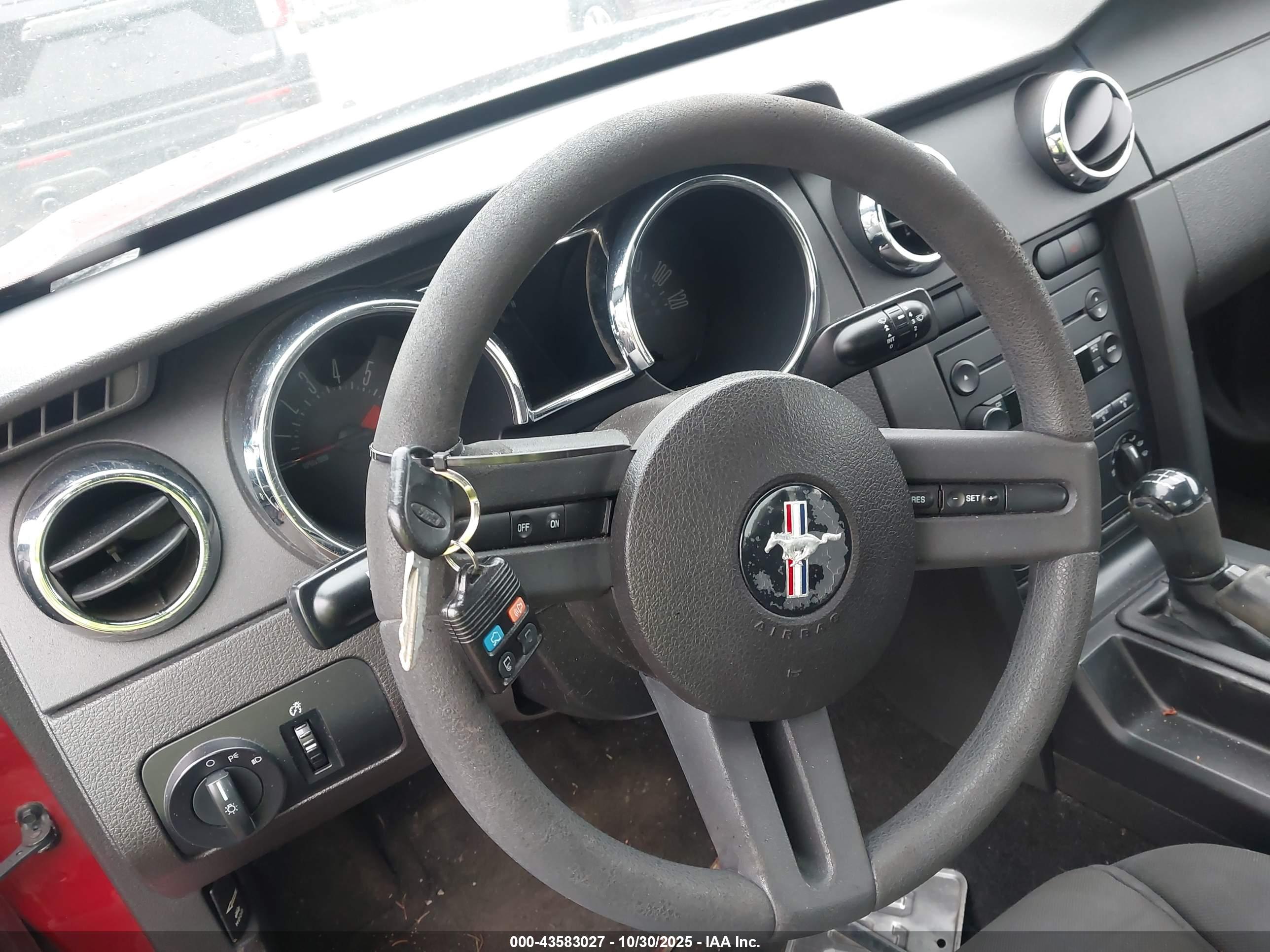 FORD MUSTANG image 11