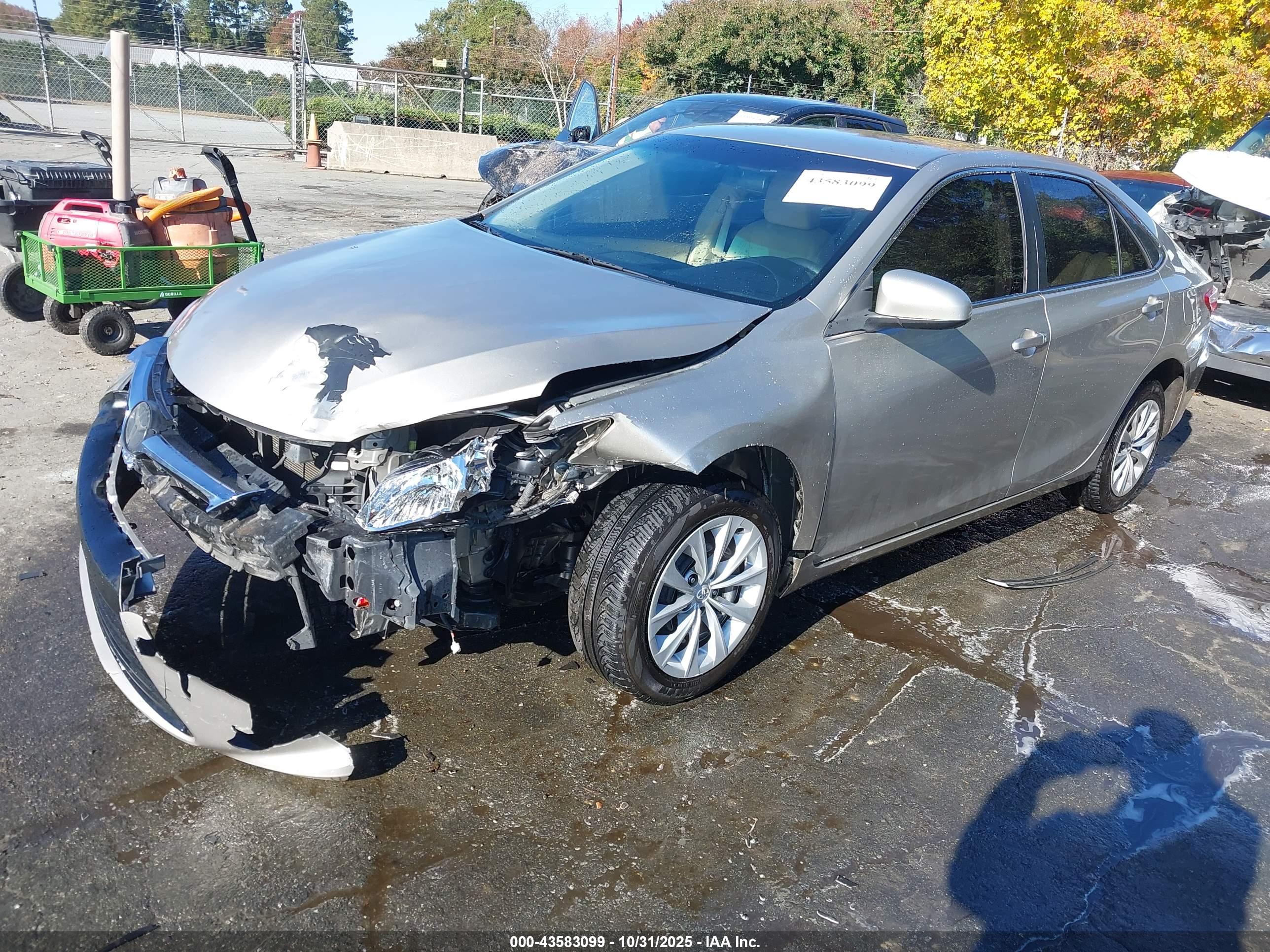 TOYOTA CAMRY image 2