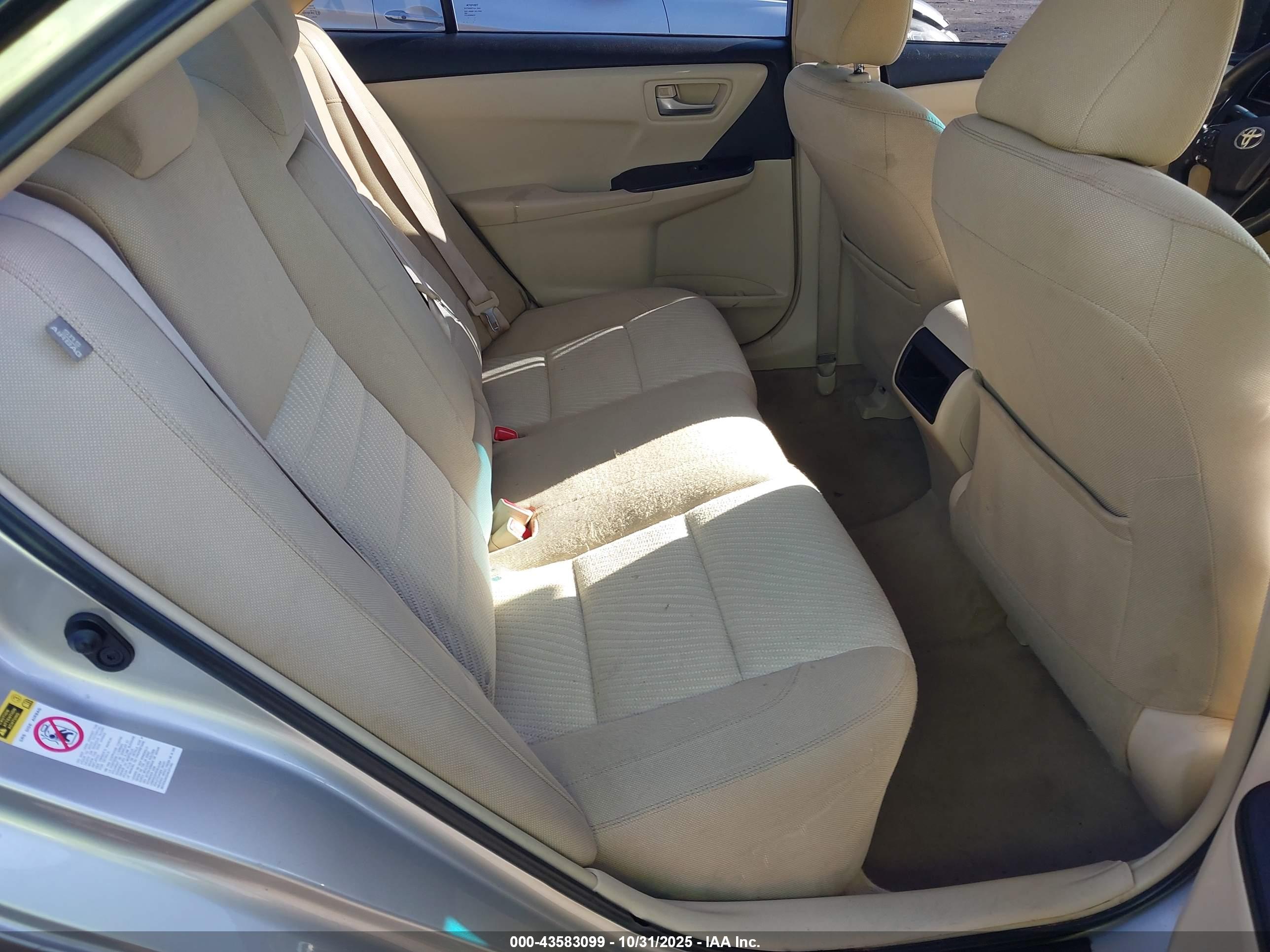 TOYOTA CAMRY image 8