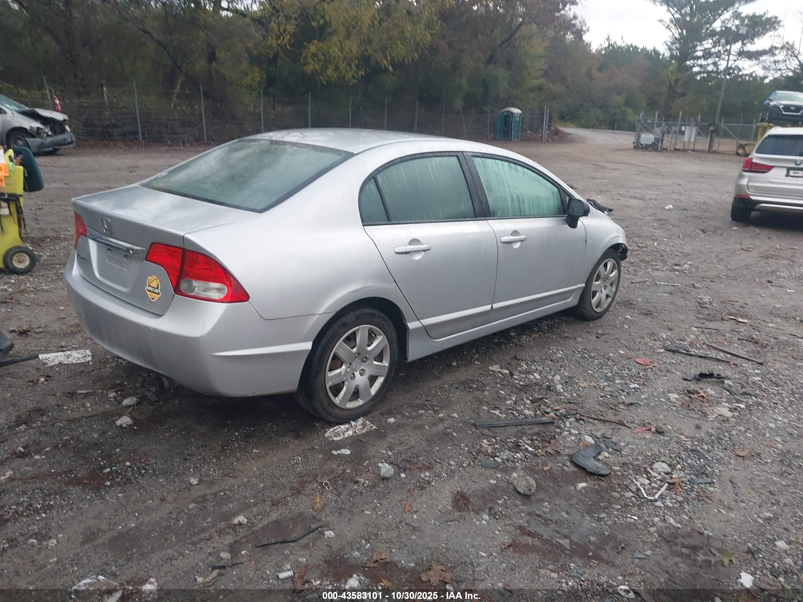 HONDA CIVIC image 4