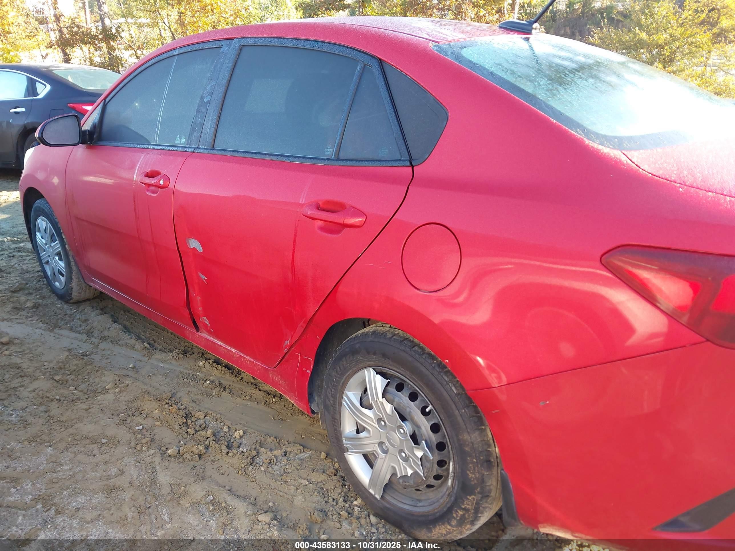 KIA RIO image 6