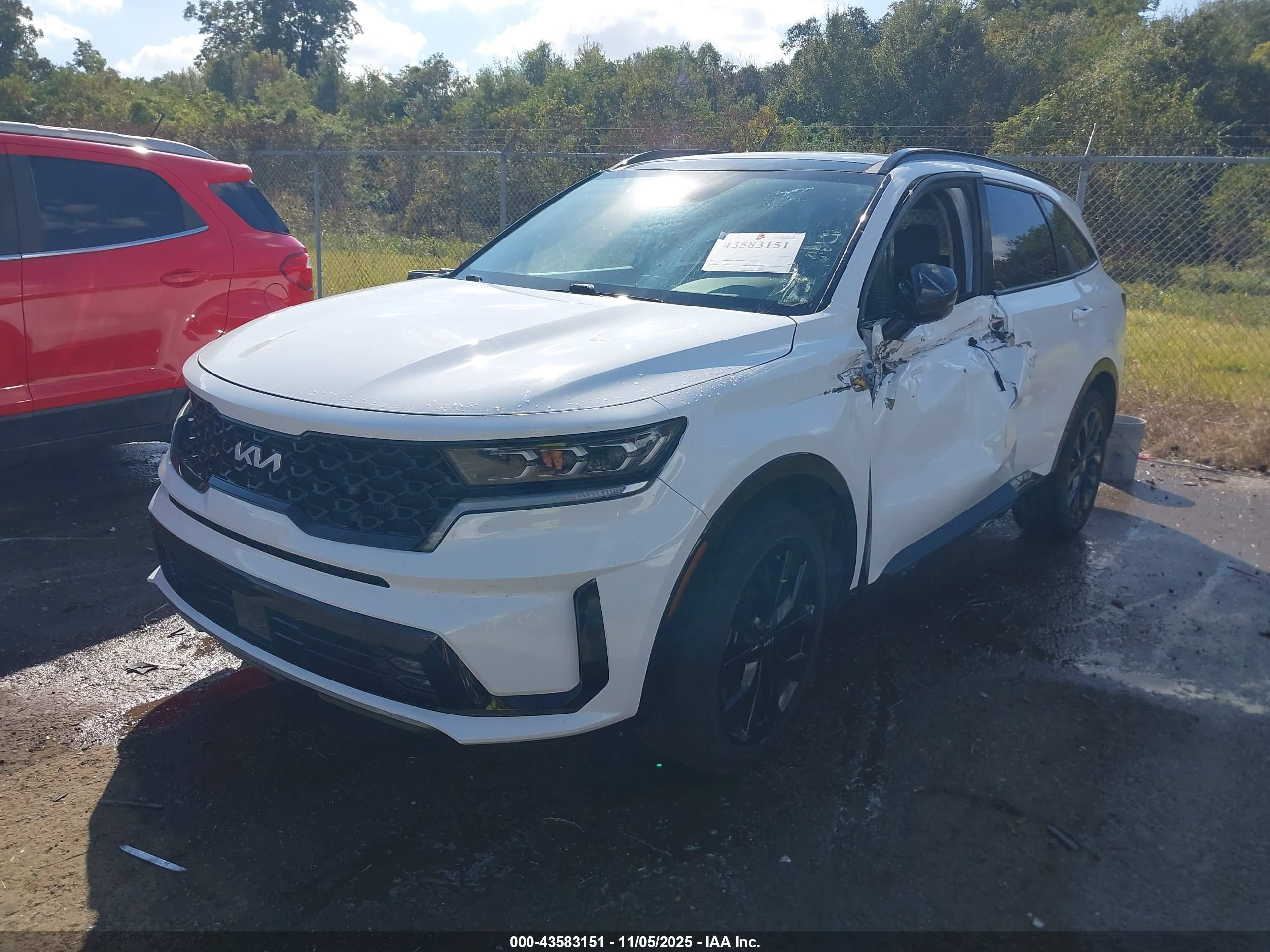 KIA SORENTO image 2