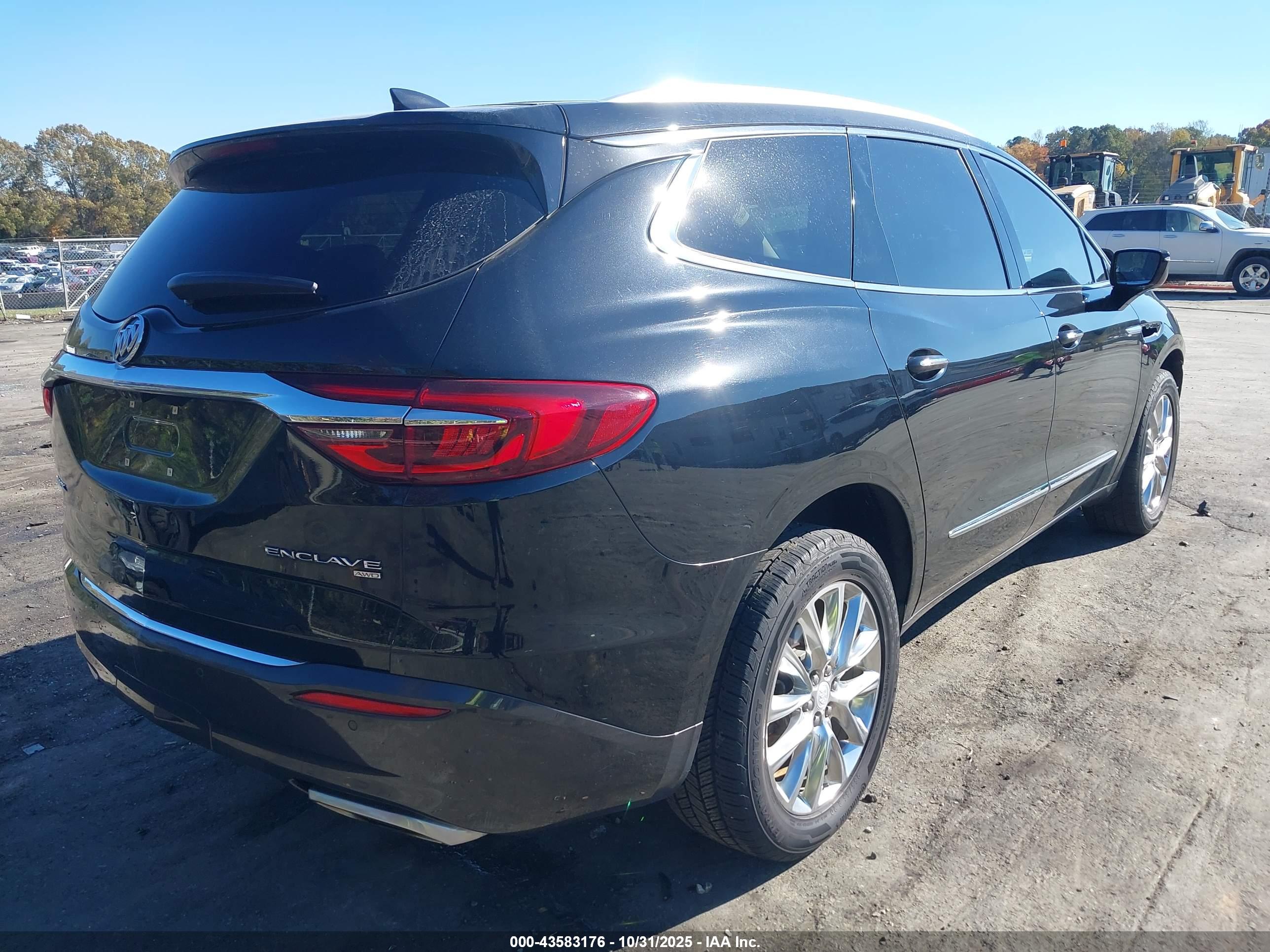 BUICK ENCLAVE image 4