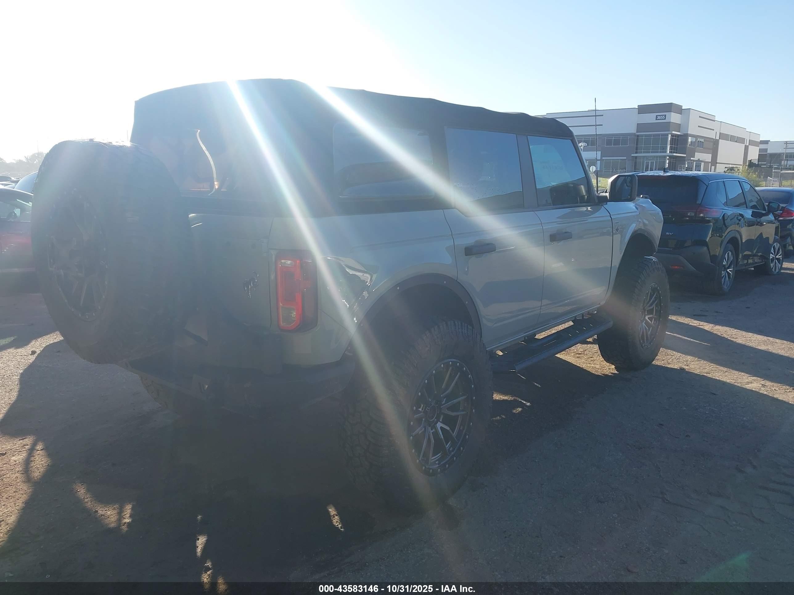FORD BRONCO image 4