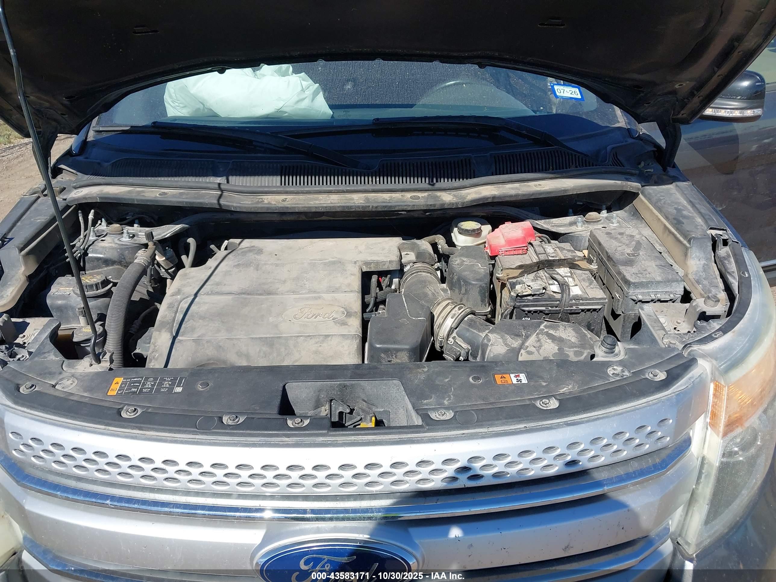 FORD EXPLORER image 10