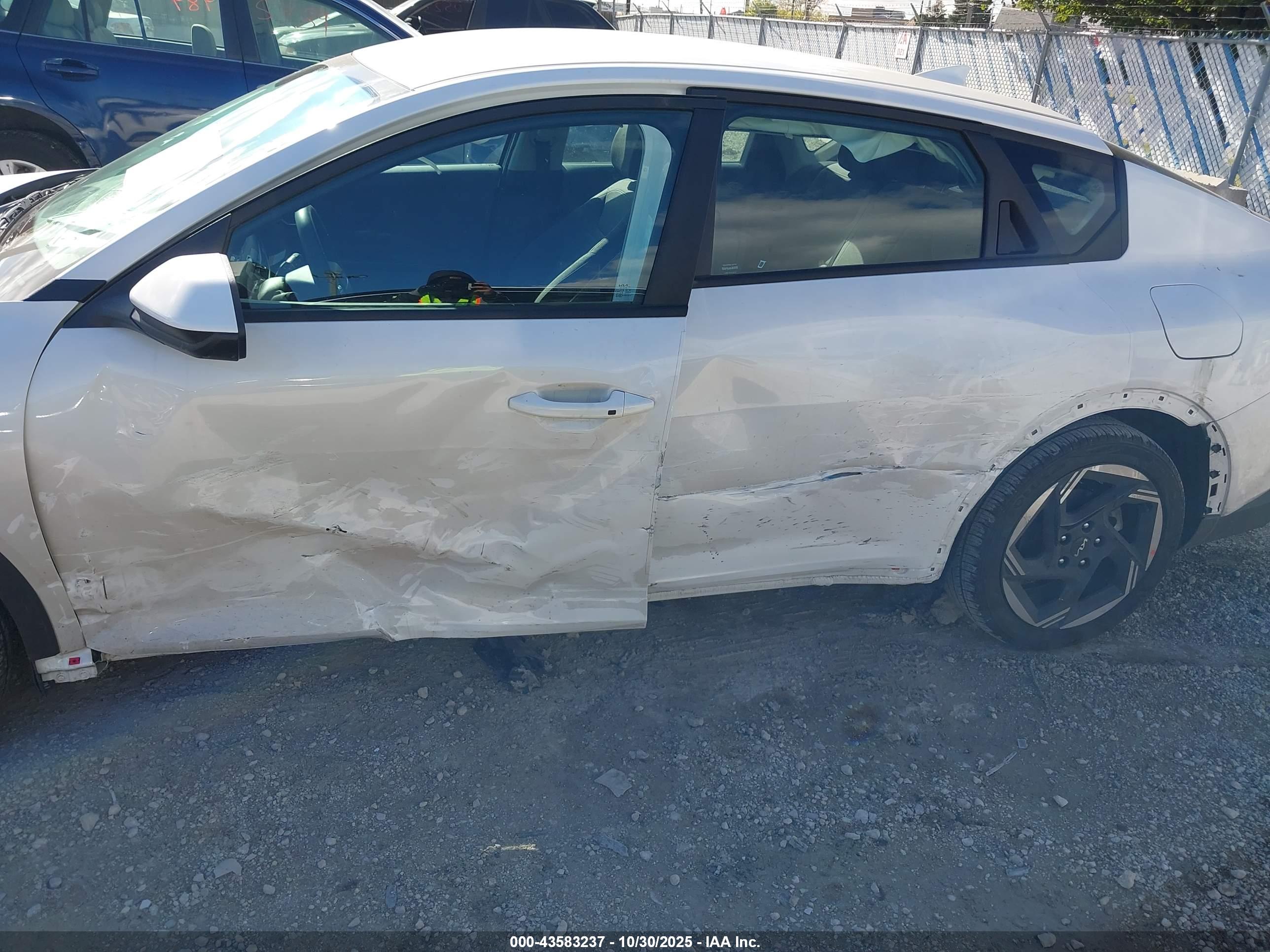 KIA K4 image 6