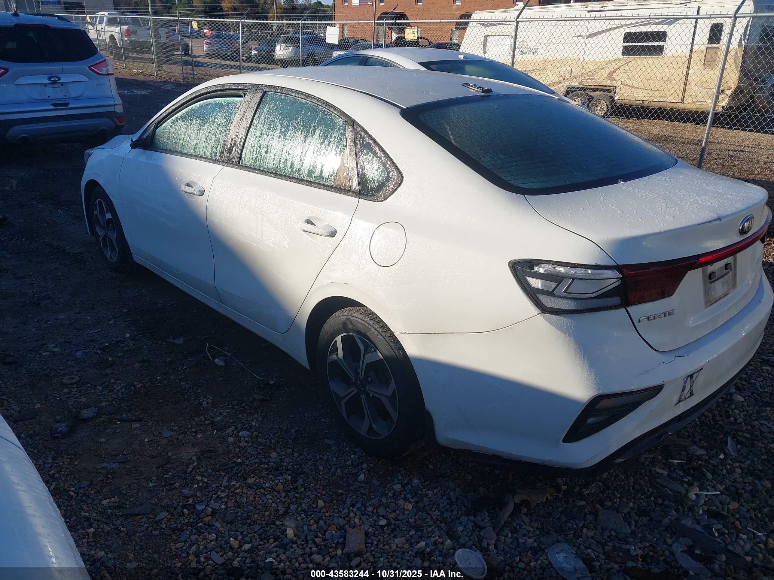 KIA FORTE image 3