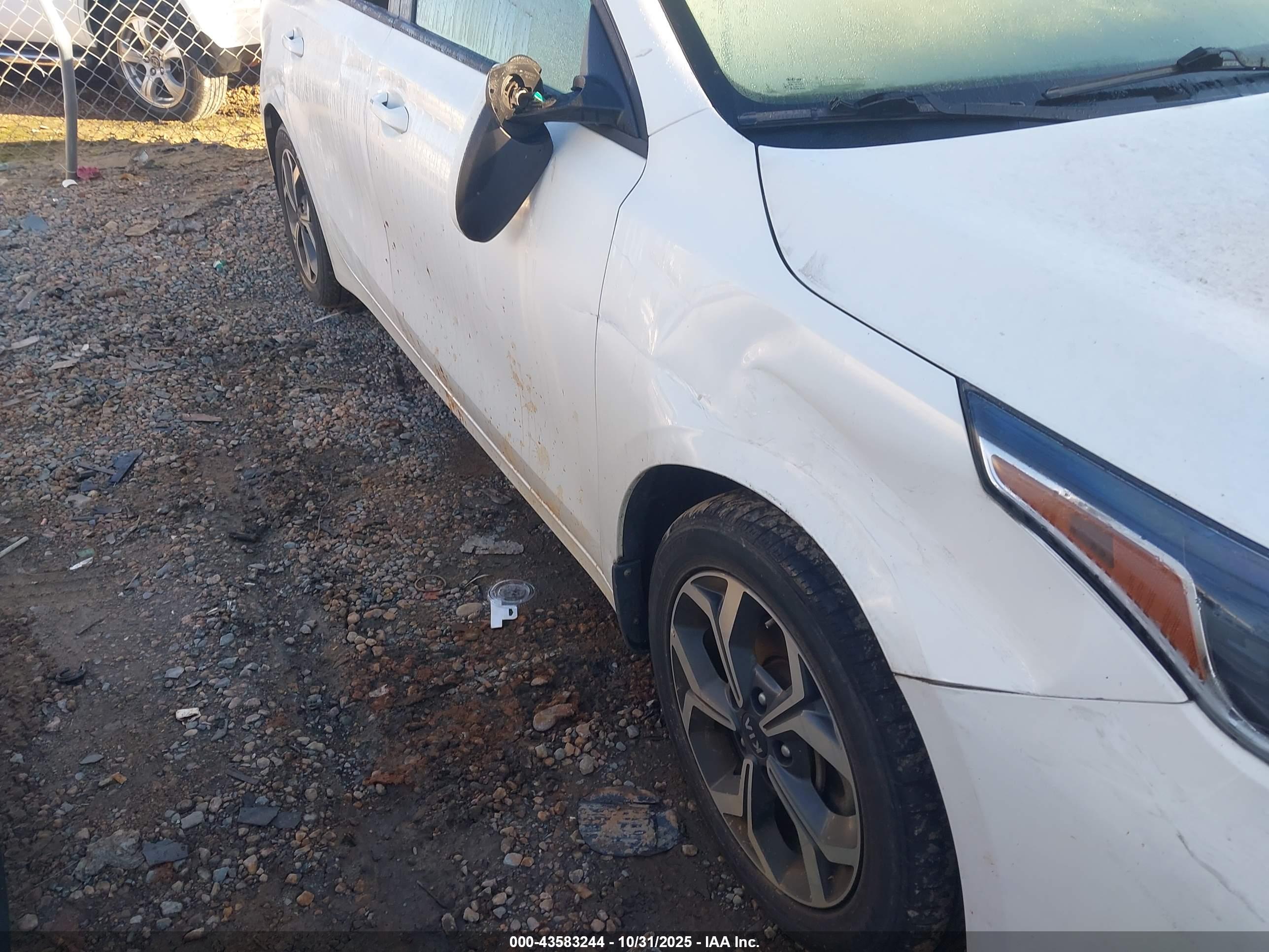 KIA FORTE image 6