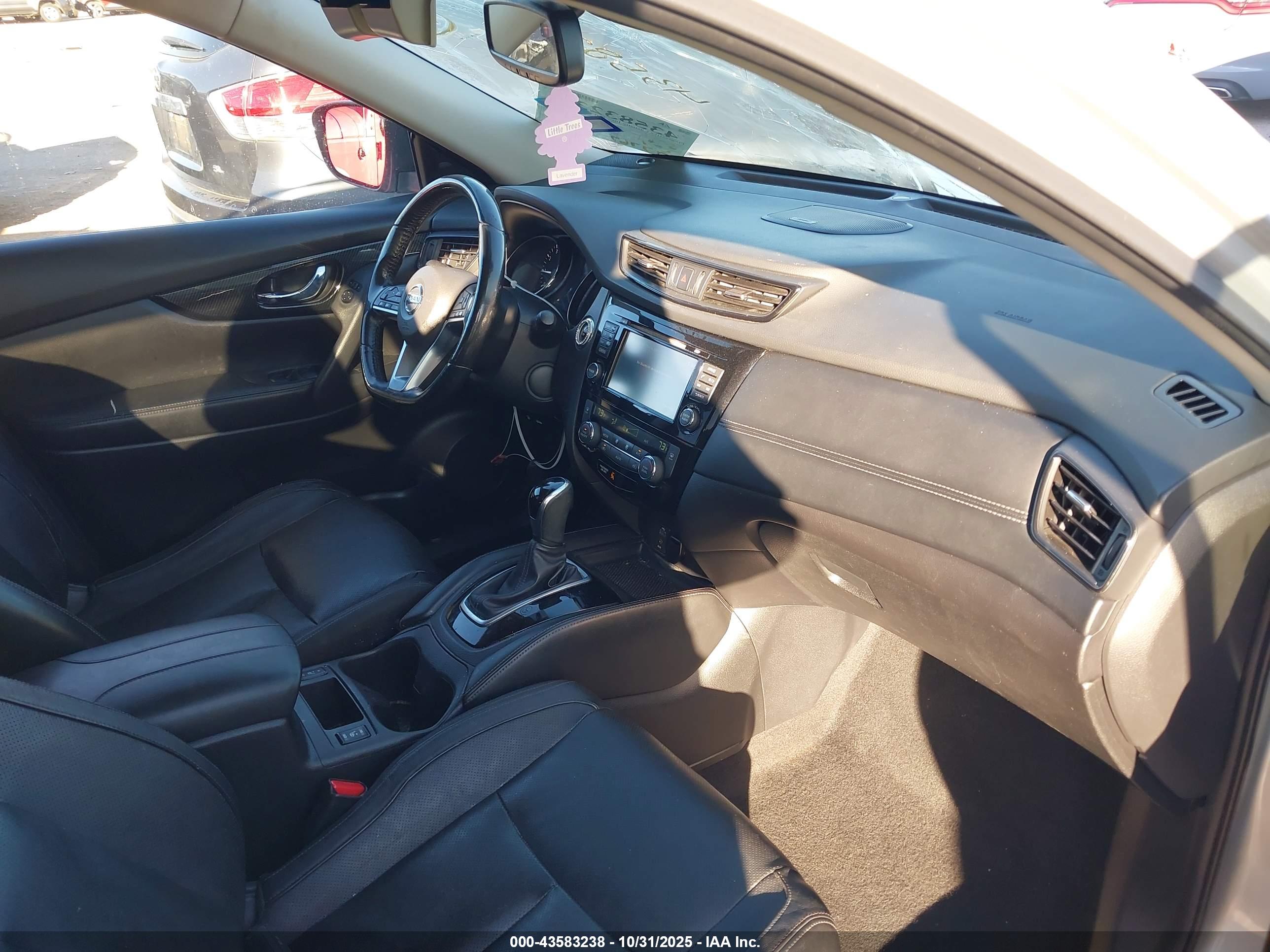 NISSAN ROGUE image 5