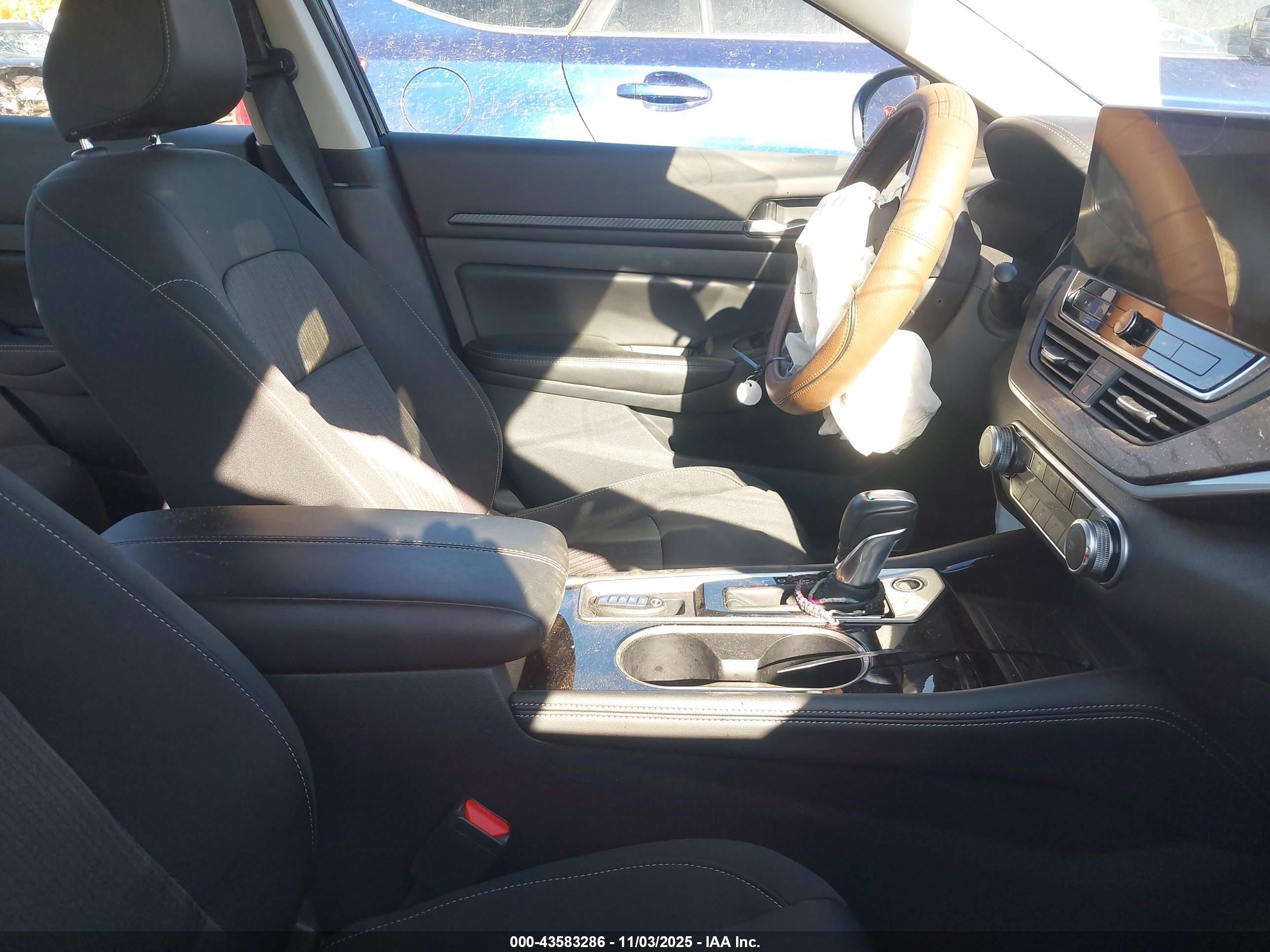 NISSAN ALTIMA image 5