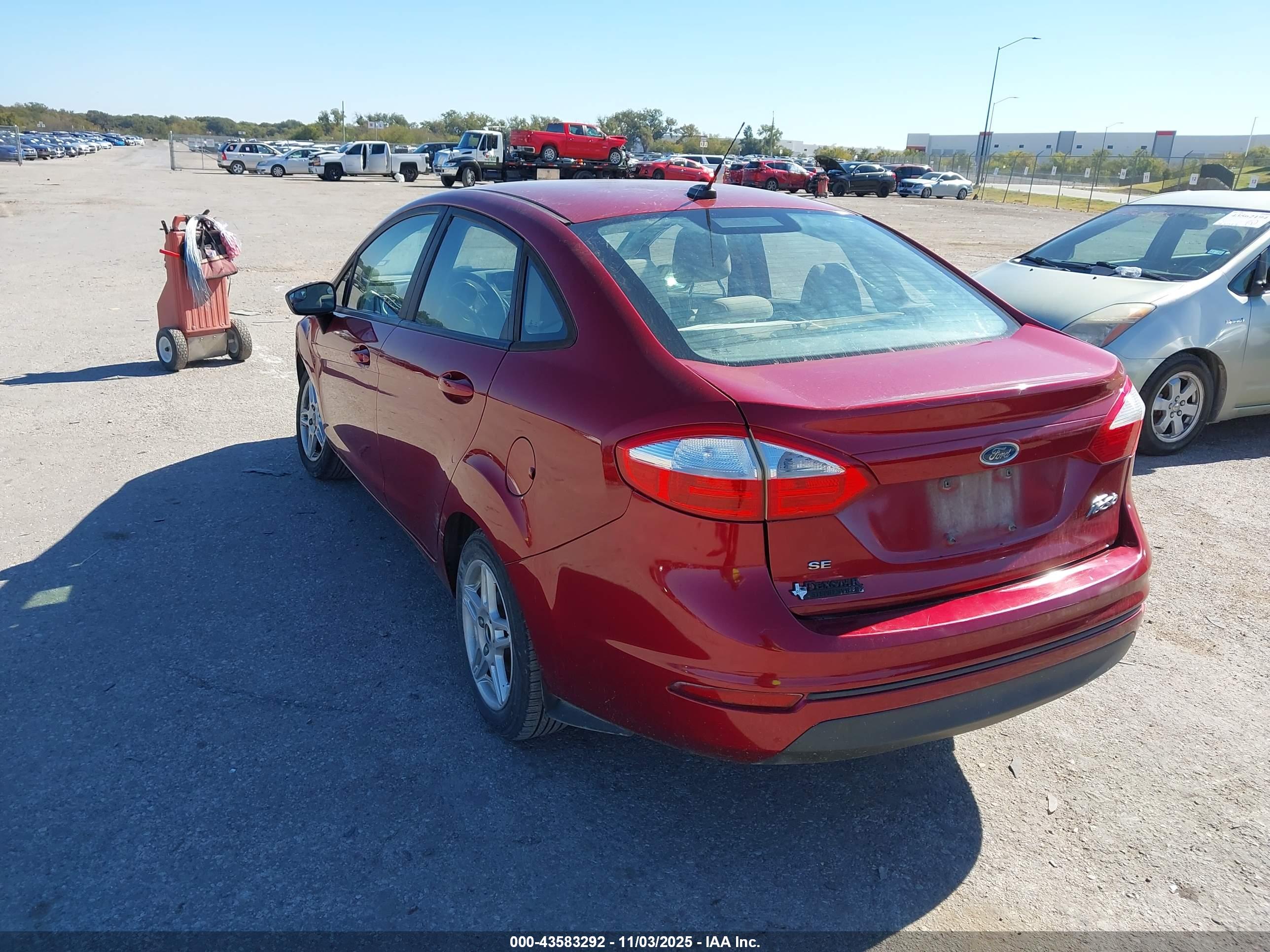 FORD FIESTA image 3