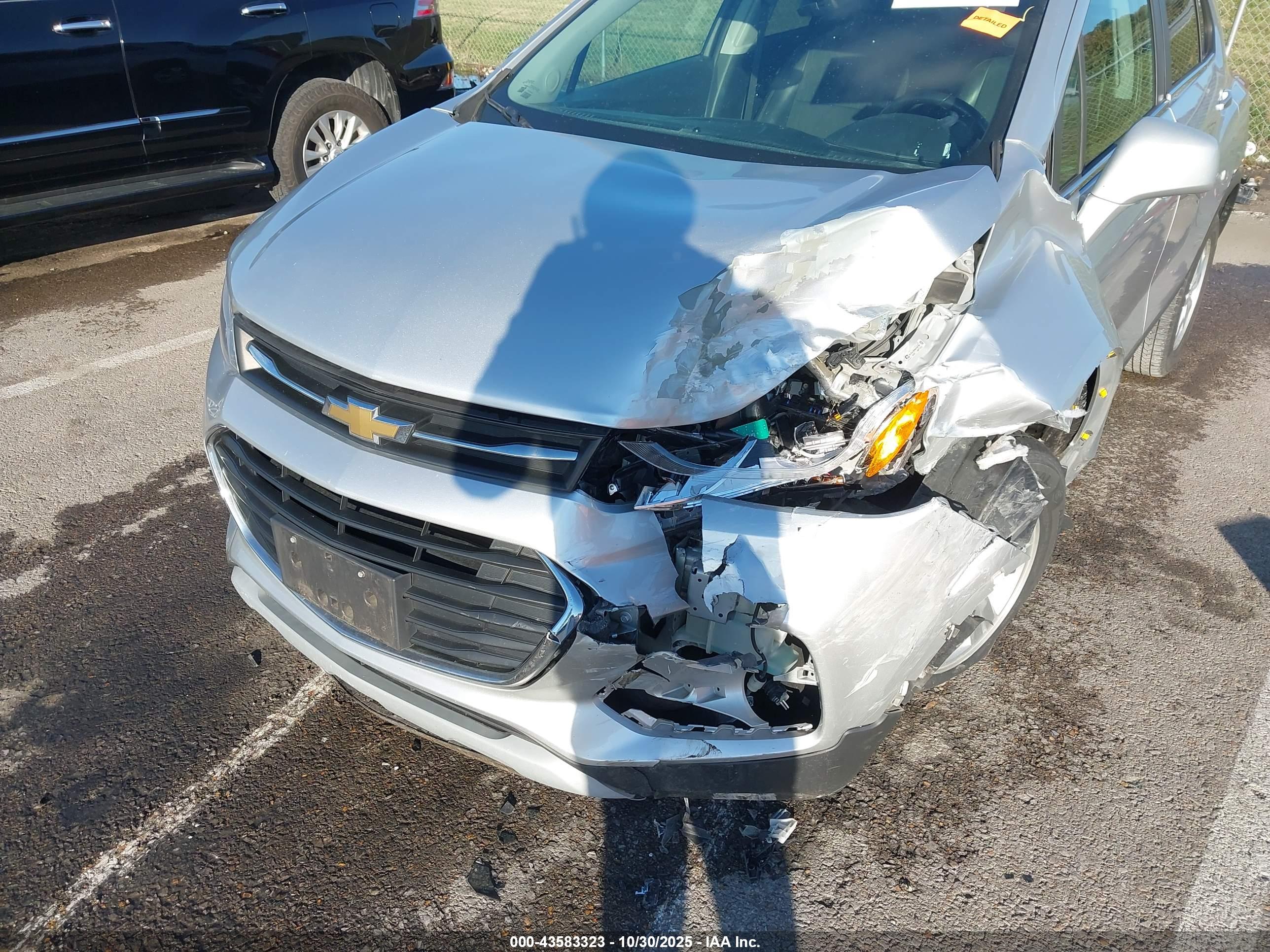 CHEVROLET TRAX image 6