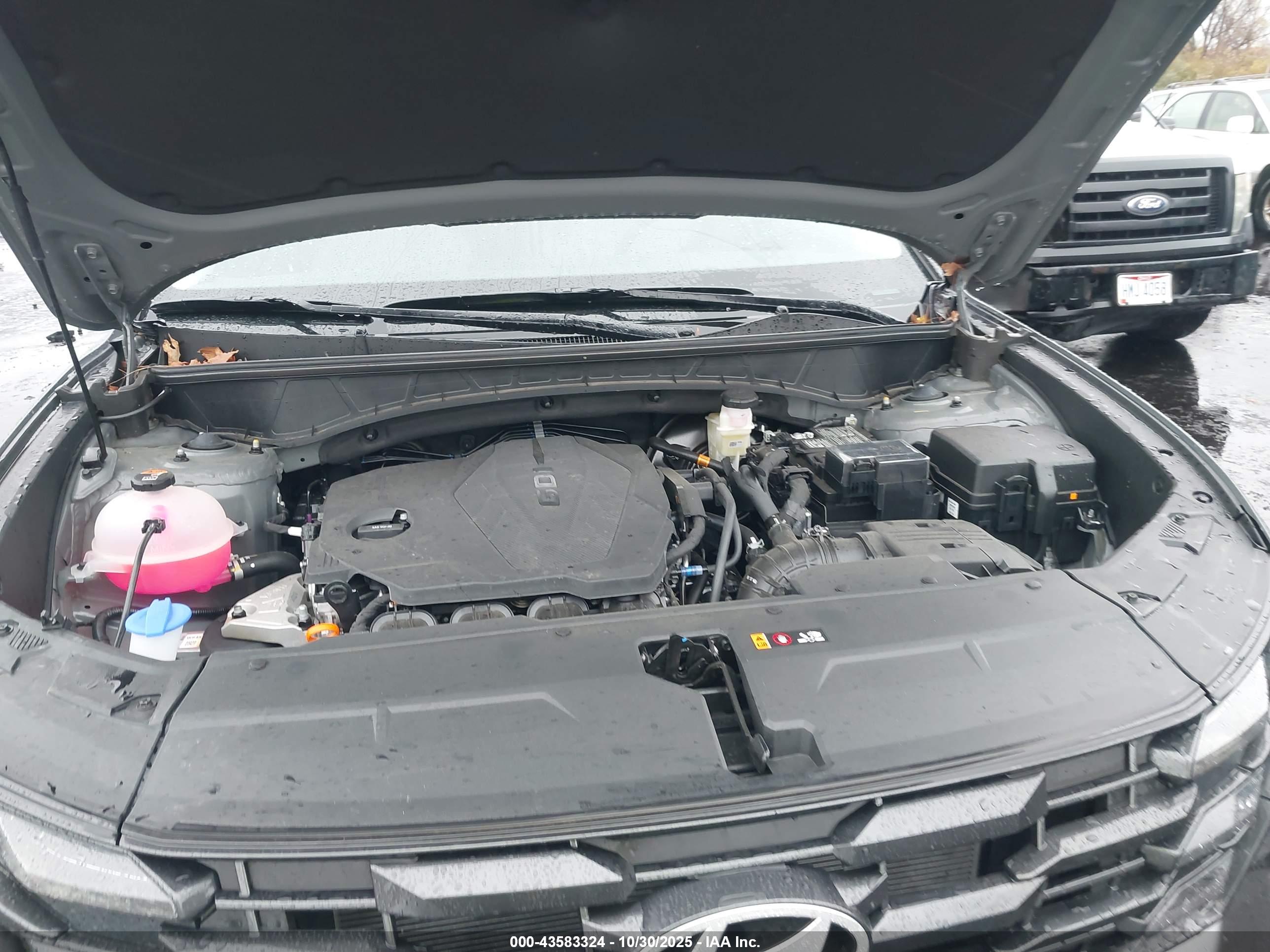 HYUNDAI TUCSON image 10