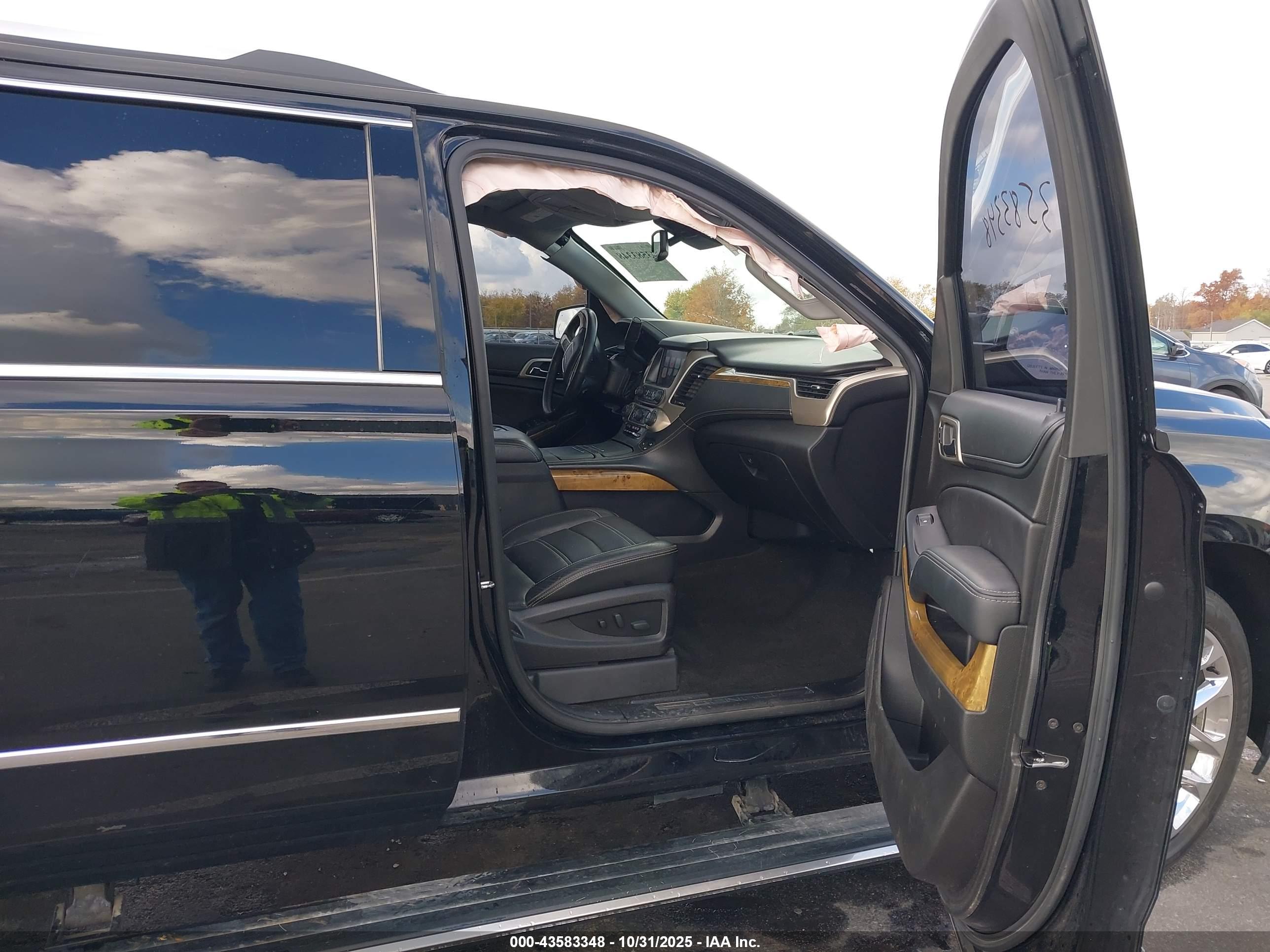 GMC YUKON image 5
