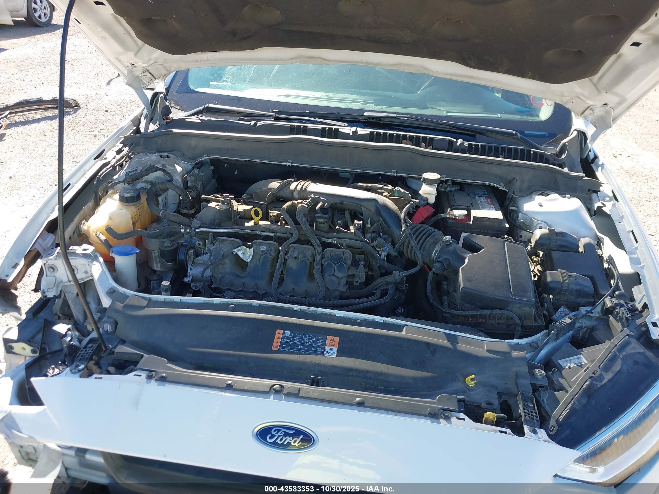 FORD FUSION image 10
