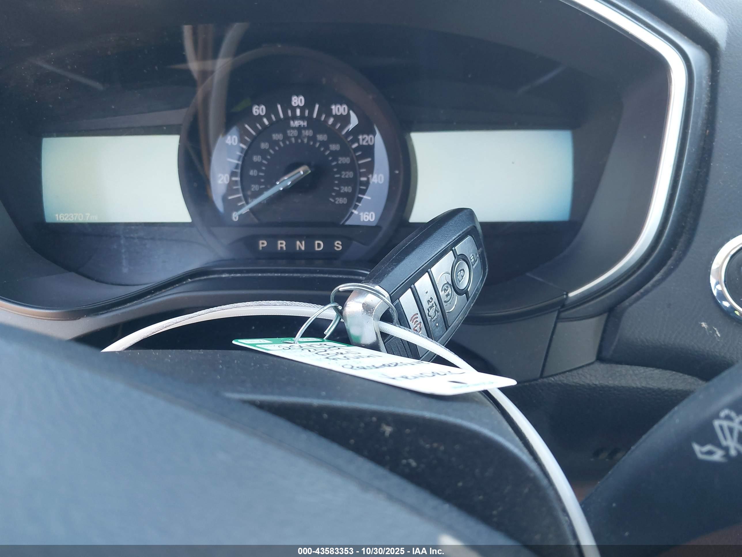 FORD FUSION image 11