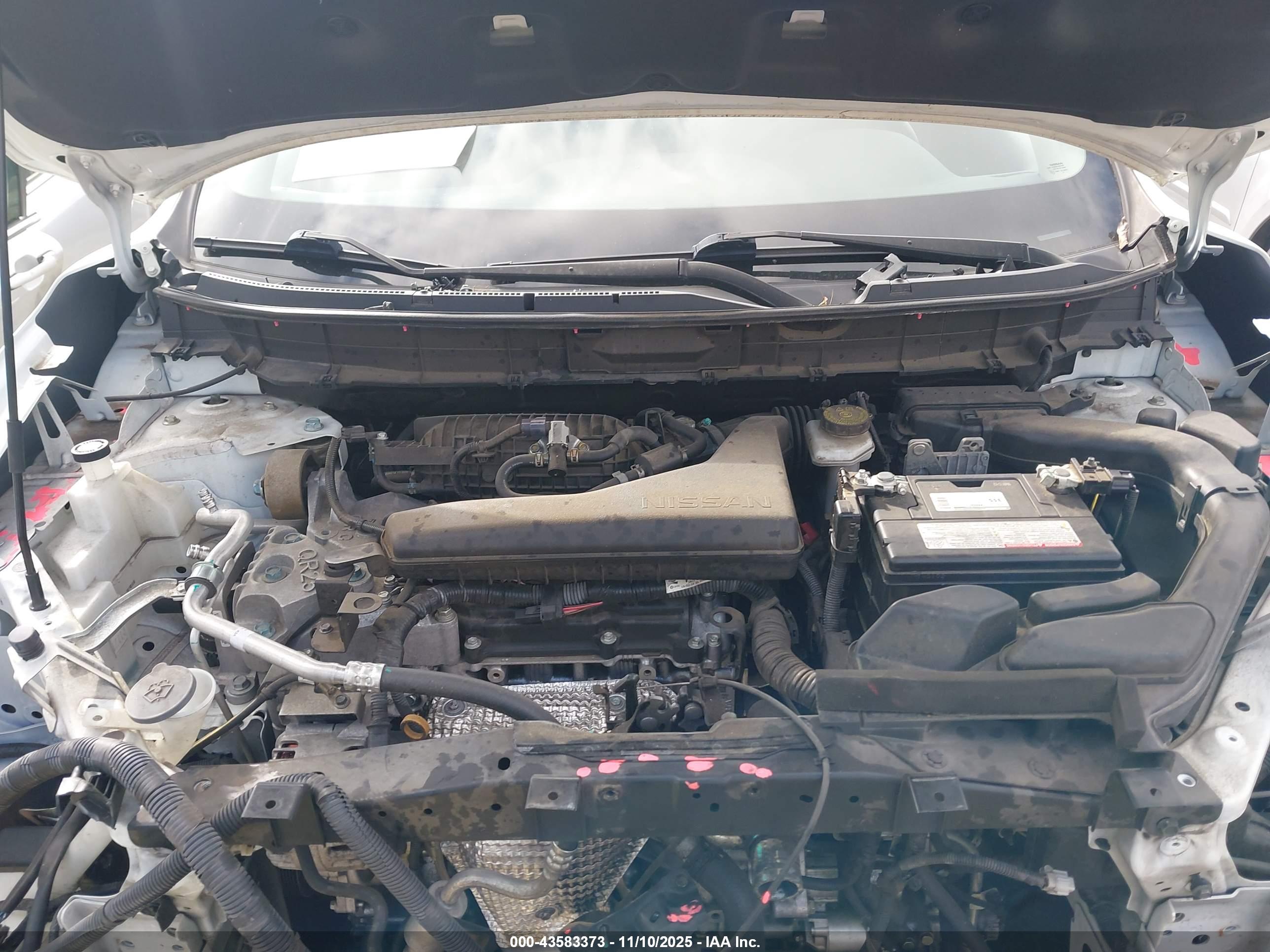 NISSAN ROGUE image 10