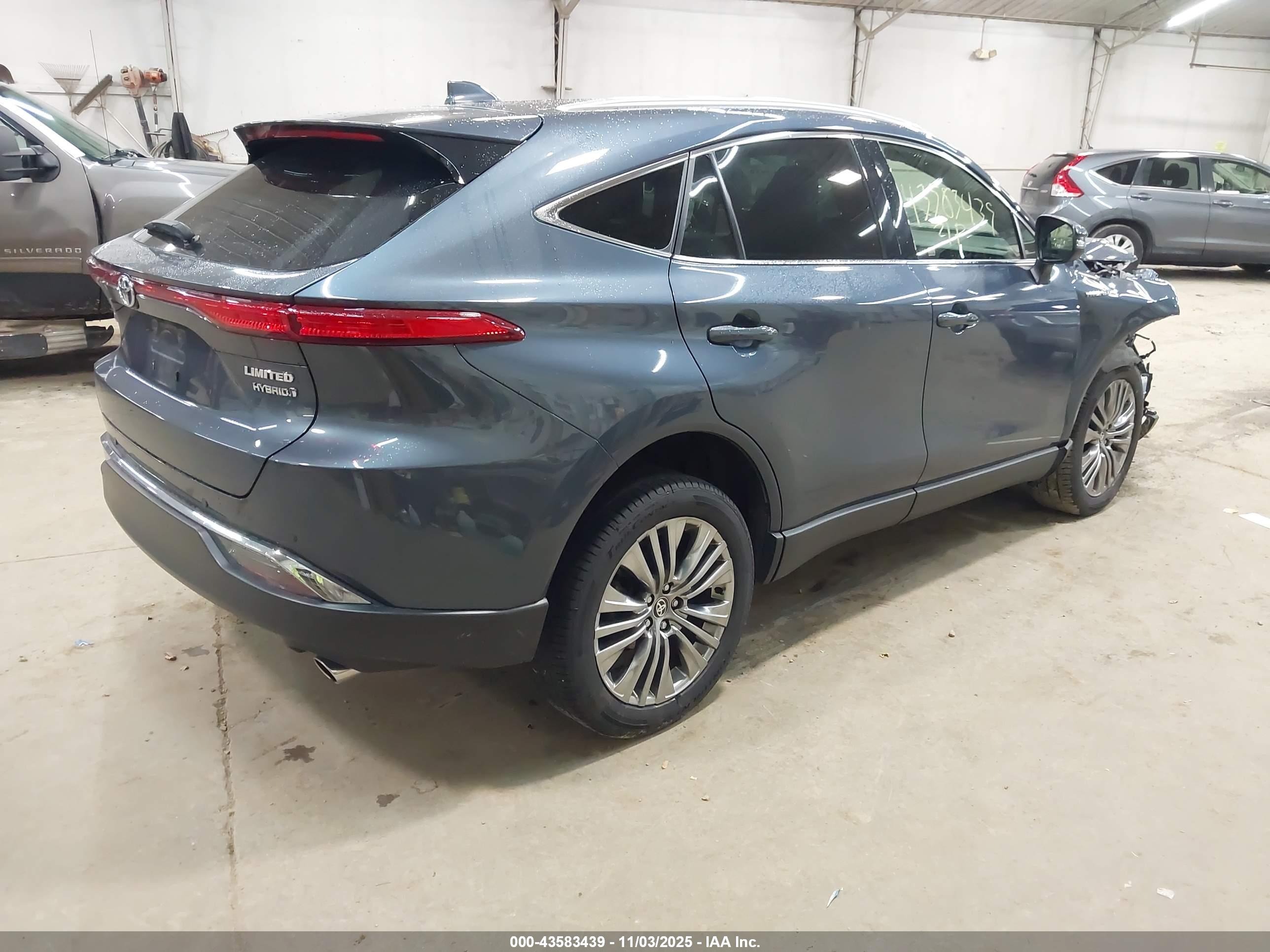 TOYOTA VENZA image 4