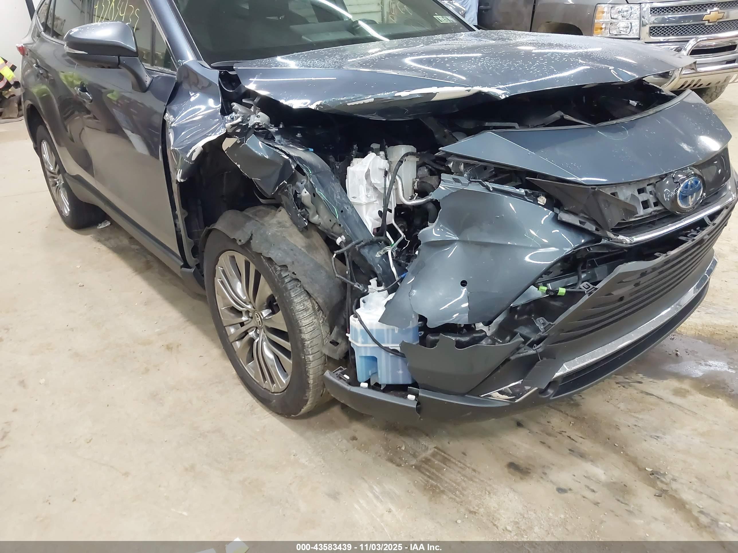TOYOTA VENZA image 6