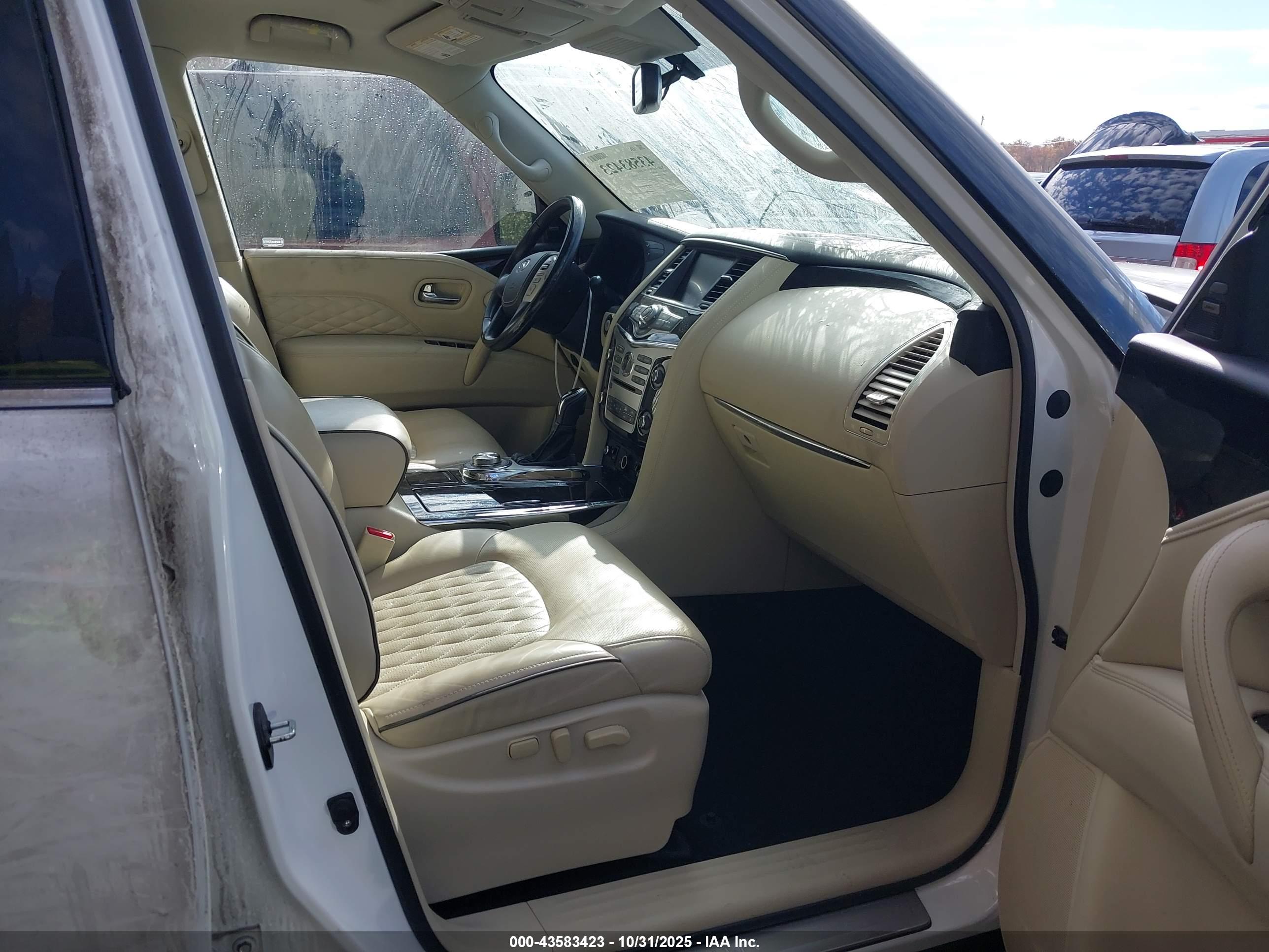 INFINITI QX80 image 5