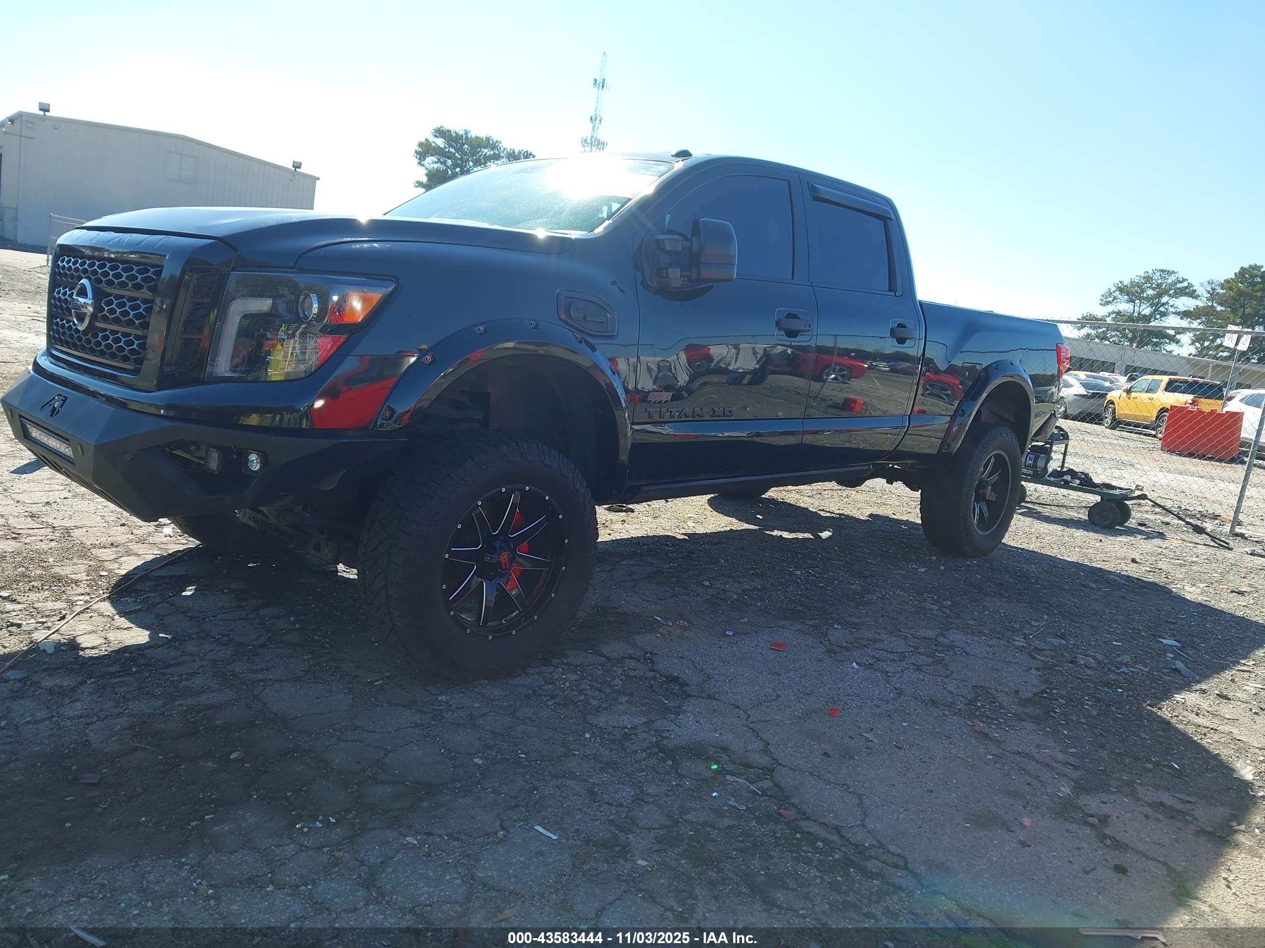 NISSAN TITAN image 2