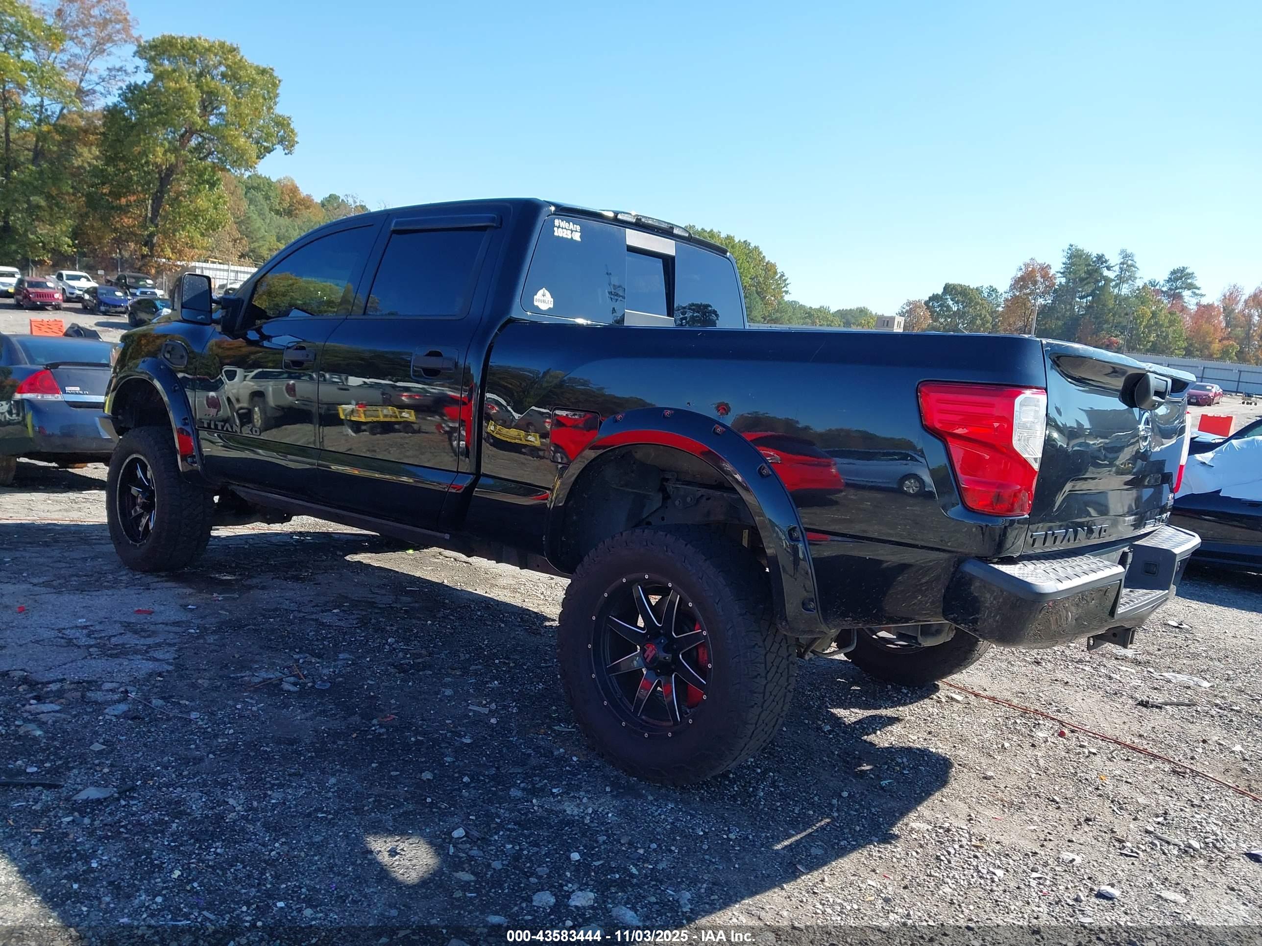 NISSAN TITAN image 3