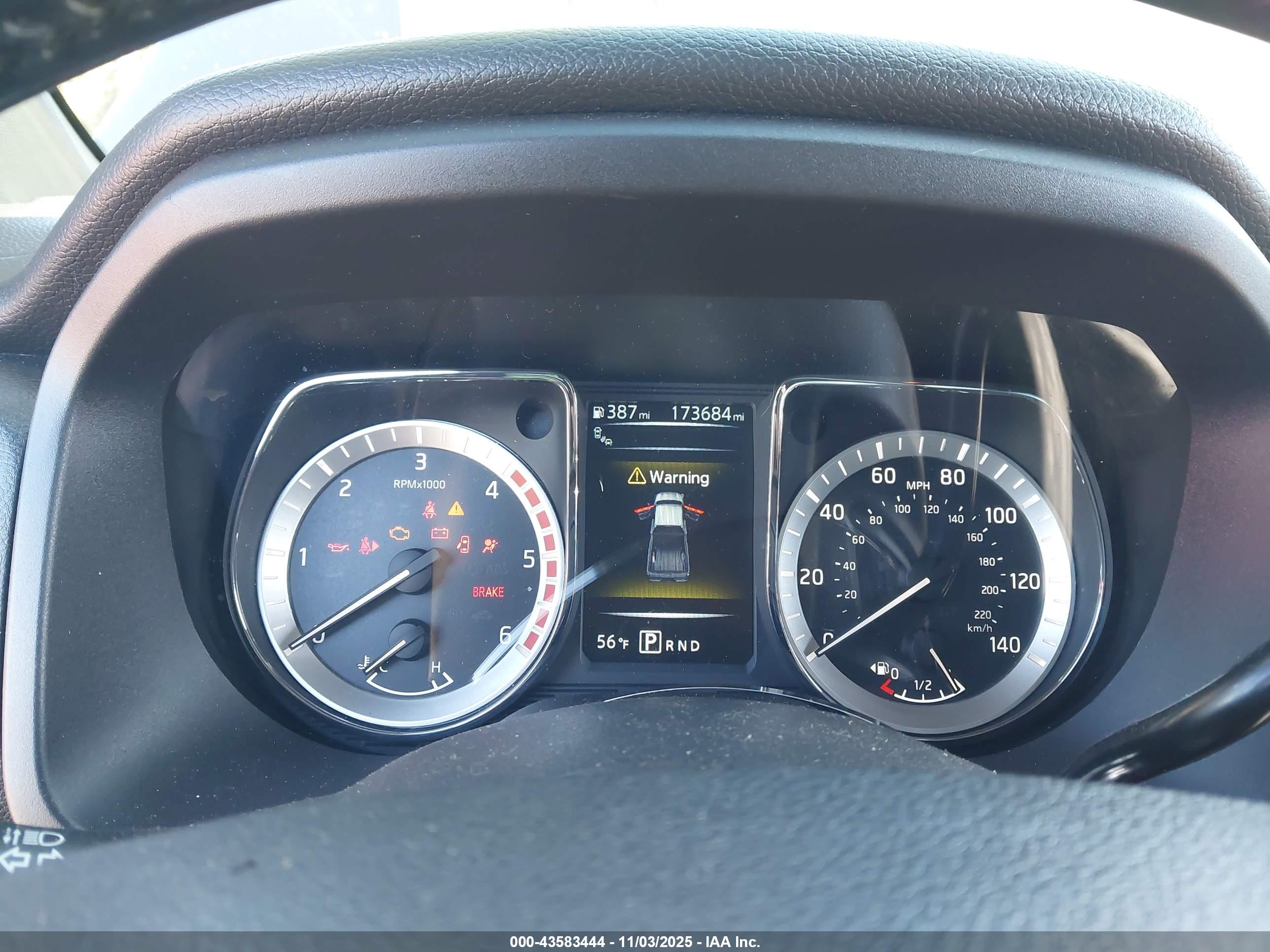 NISSAN TITAN image 7