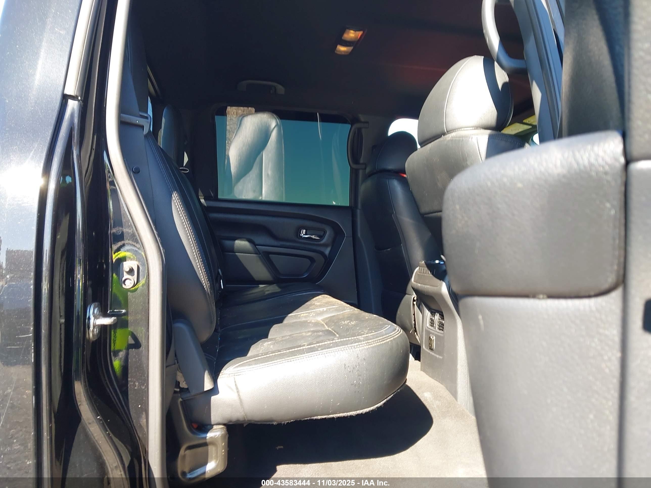 NISSAN TITAN image 8