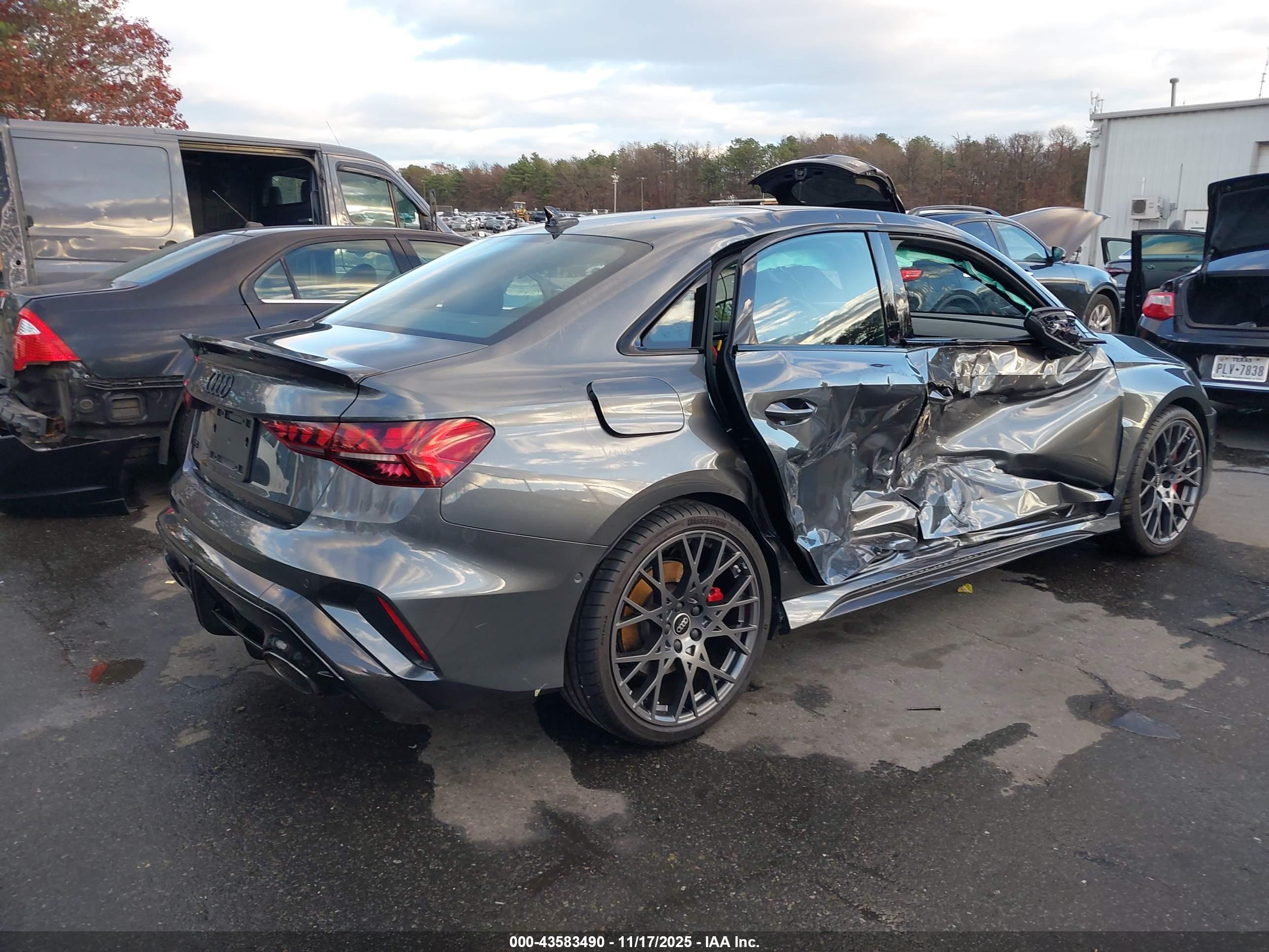 AUDI RS image 4