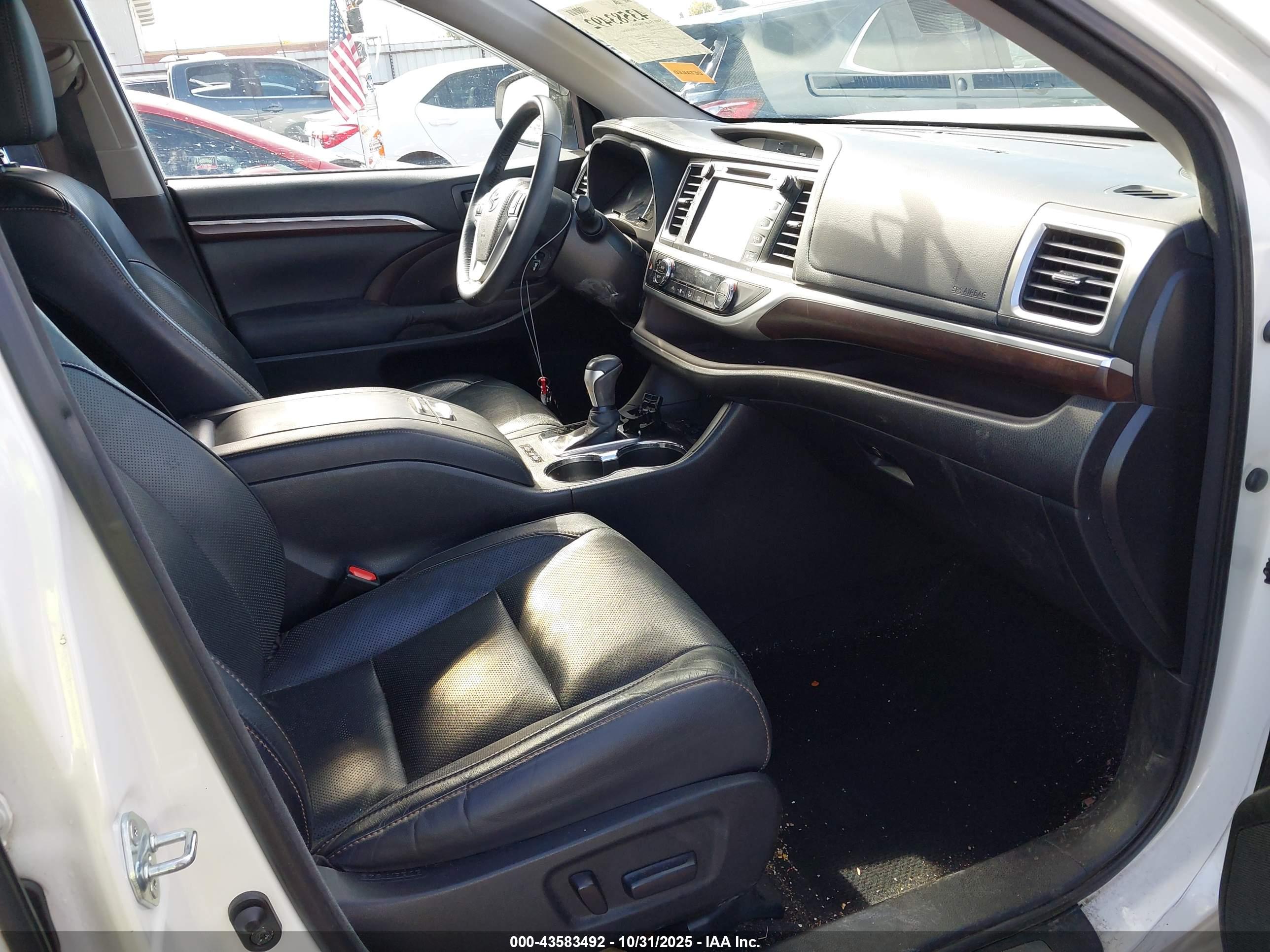 TOYOTA HIGHLANDER image 5