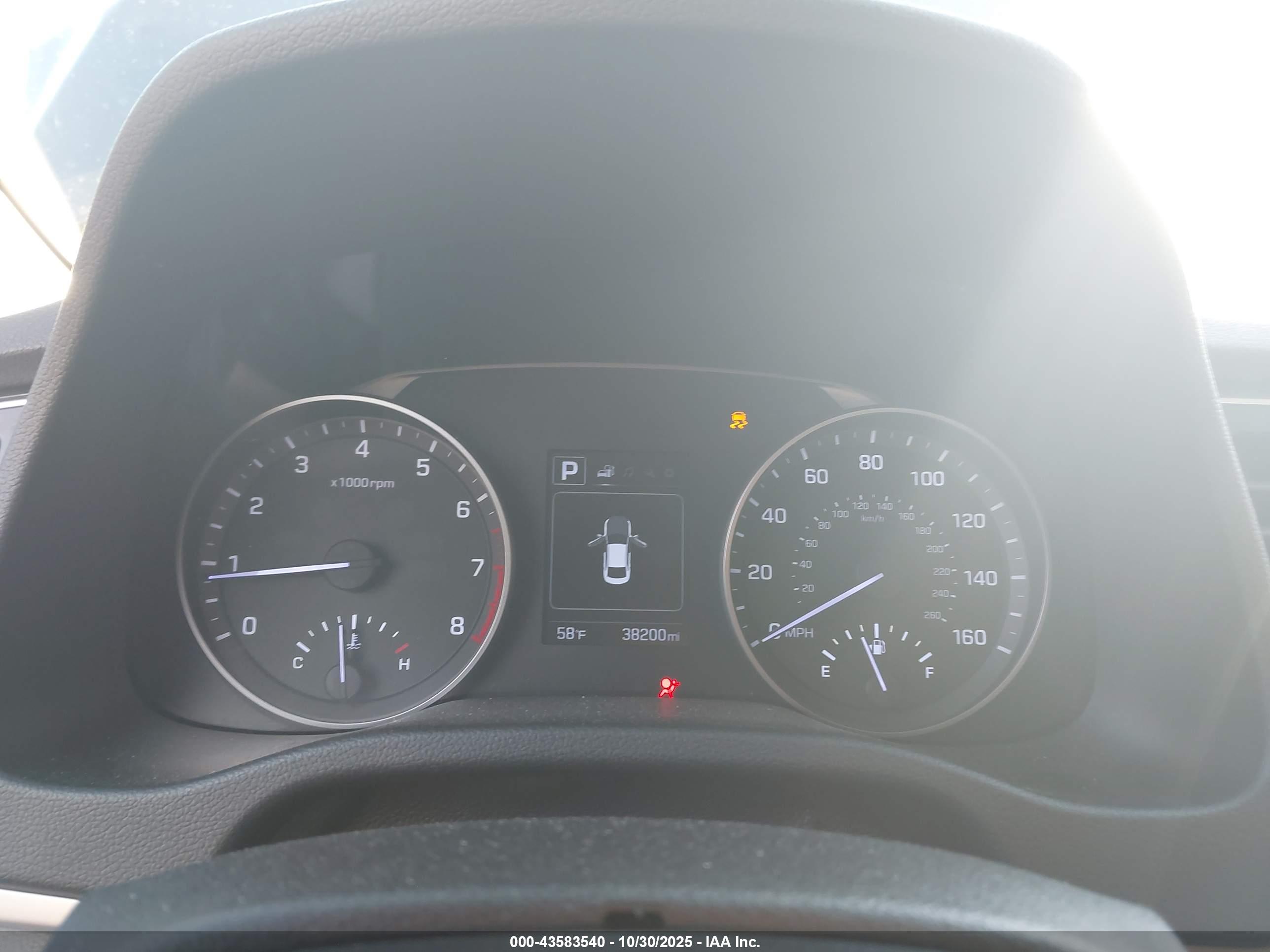 HYUNDAI ELANTRA image 7
