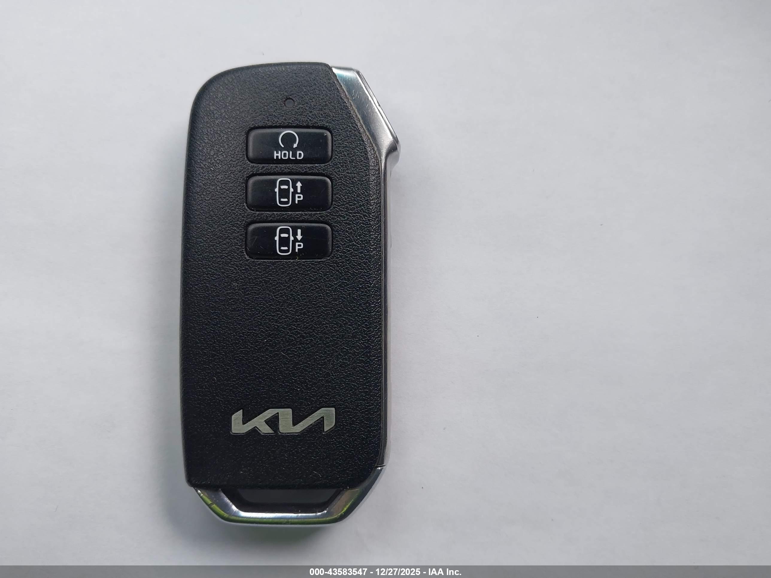 KIA SPORTAGE image 11