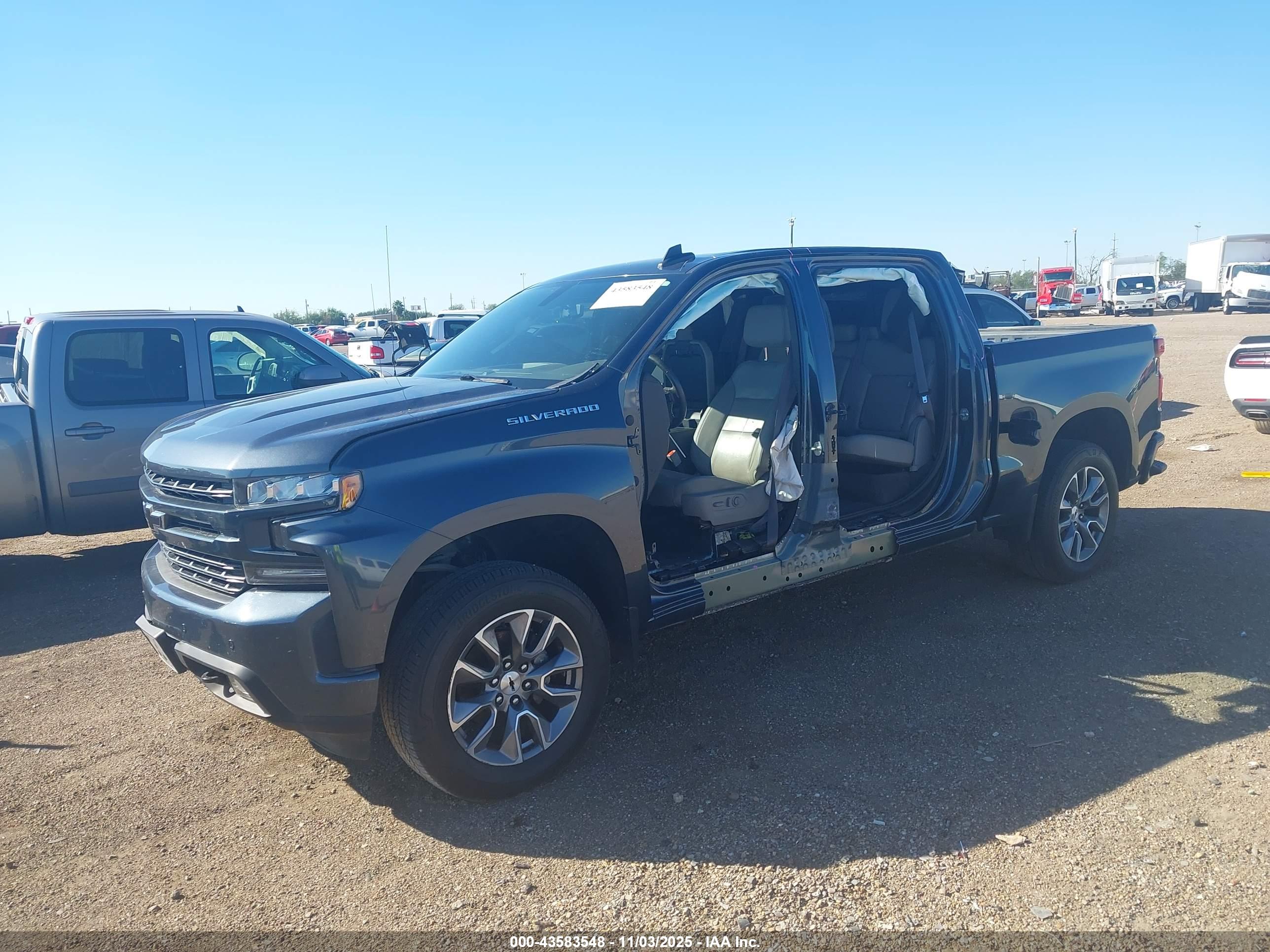 CHEVROLET SILVERADO image 2