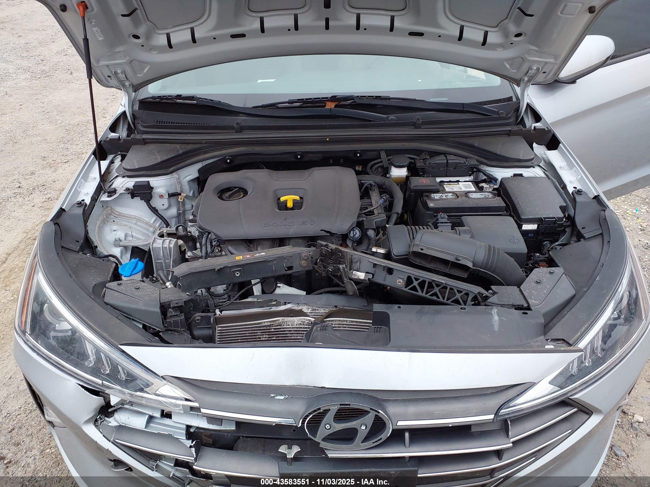 HYUNDAI ELANTRA image 10