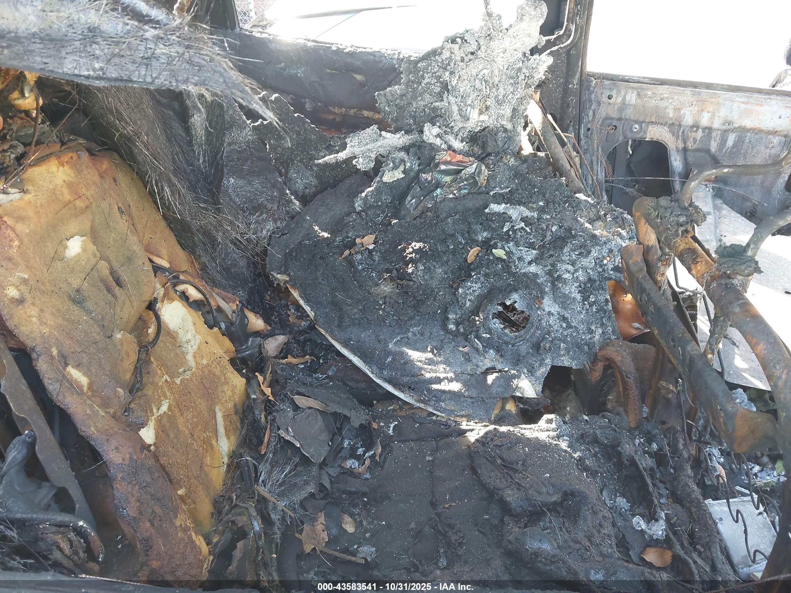 NISSAN PATHFINDER image 8